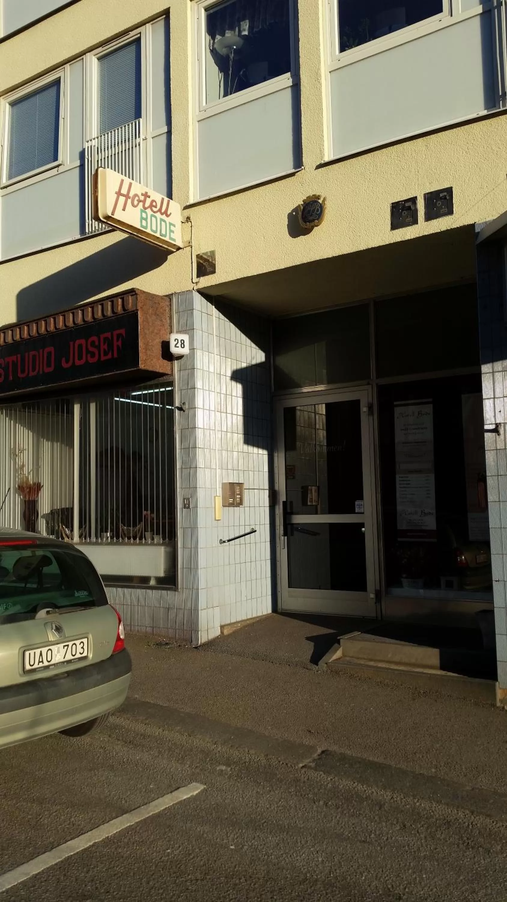 Facade/entrance in Hotell Bode