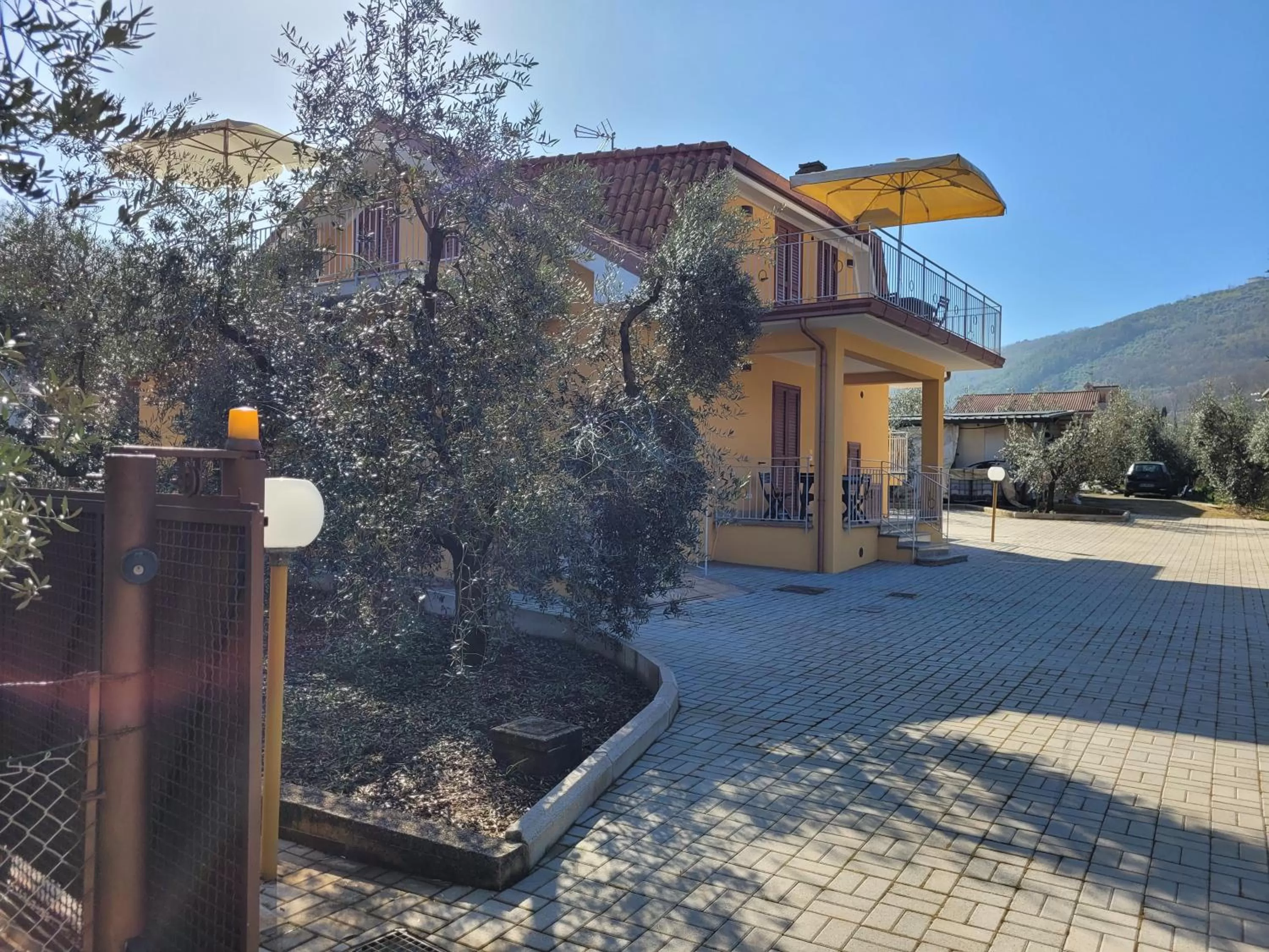 Alloggio turistico Magnifico Alessandro Valle Bernardo 04025 Lenola nei pressi di Fondi LT