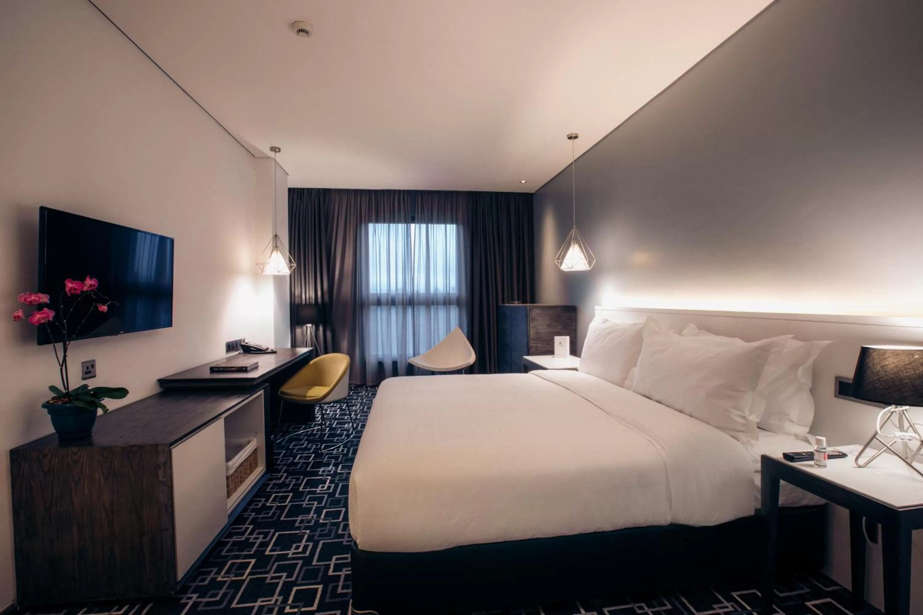 Bedroom, Bed in Trademark Hotel, a Member of Design Hotels