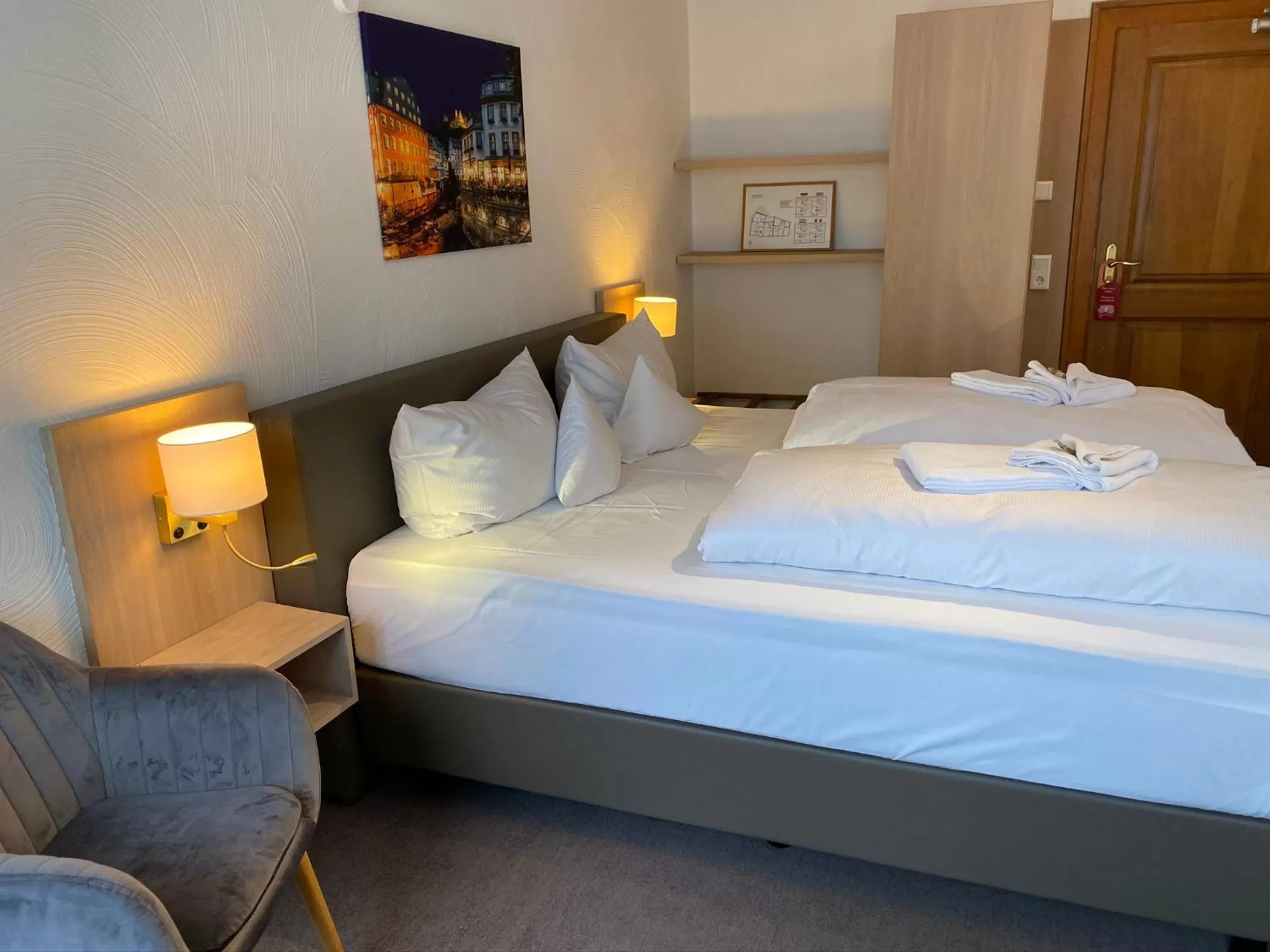 Bed in Horchem Hotel-Restaurant-Café-Bar