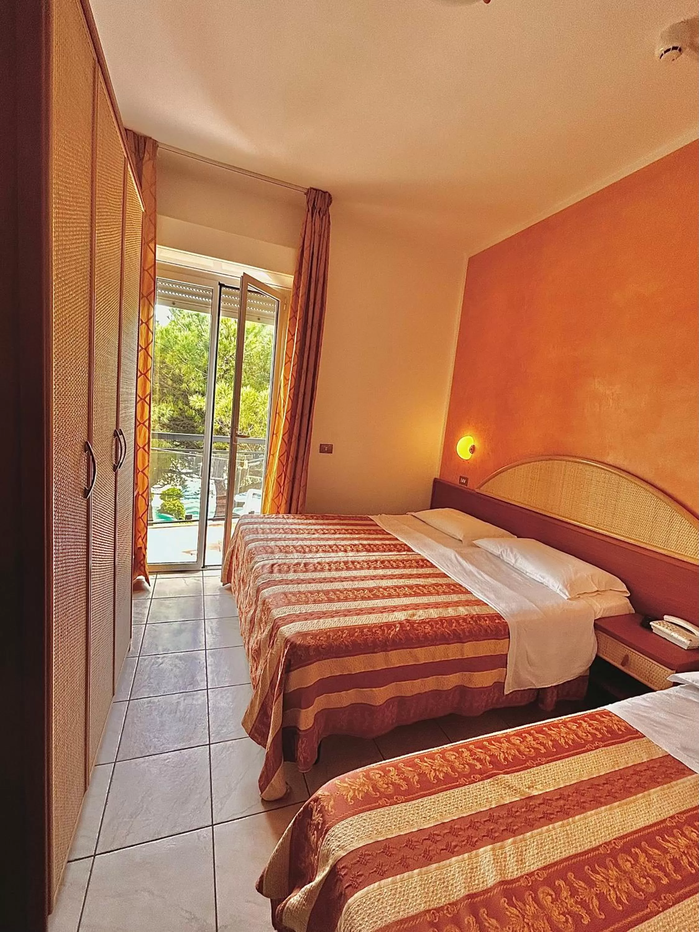 People, Bed in Hotel Ausonia