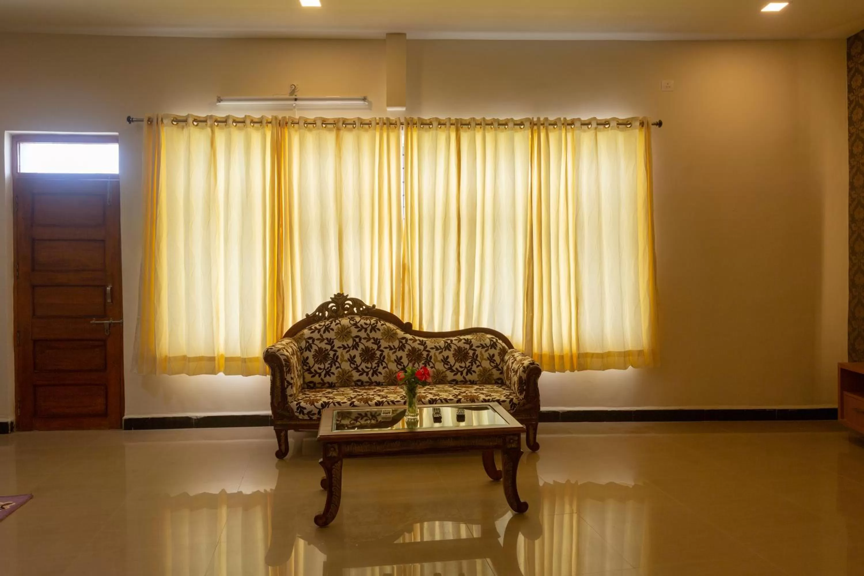 KSTDC Hotel Mayura Krishna Almatti