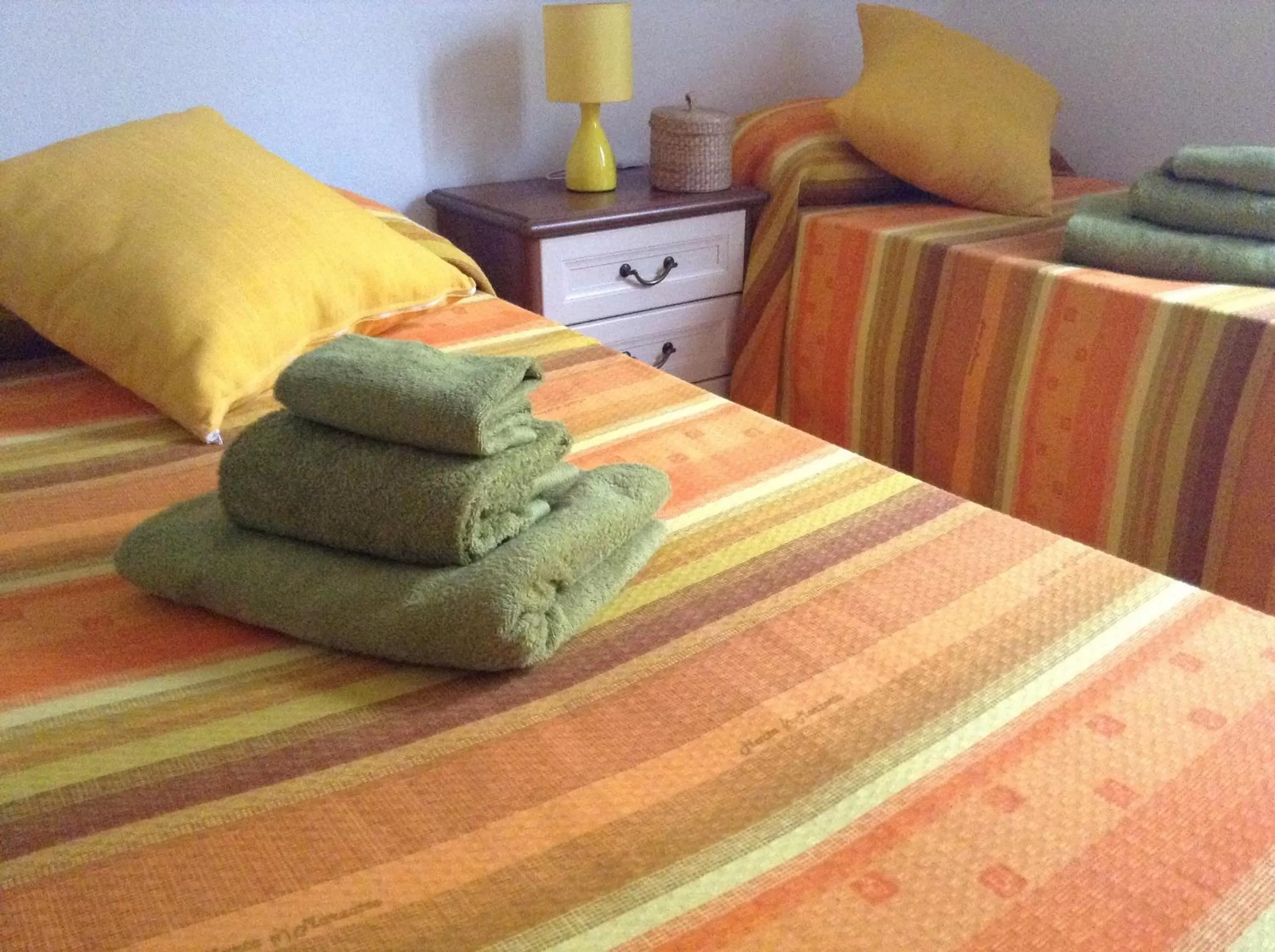 Decorative detail in B&B Luce Viola