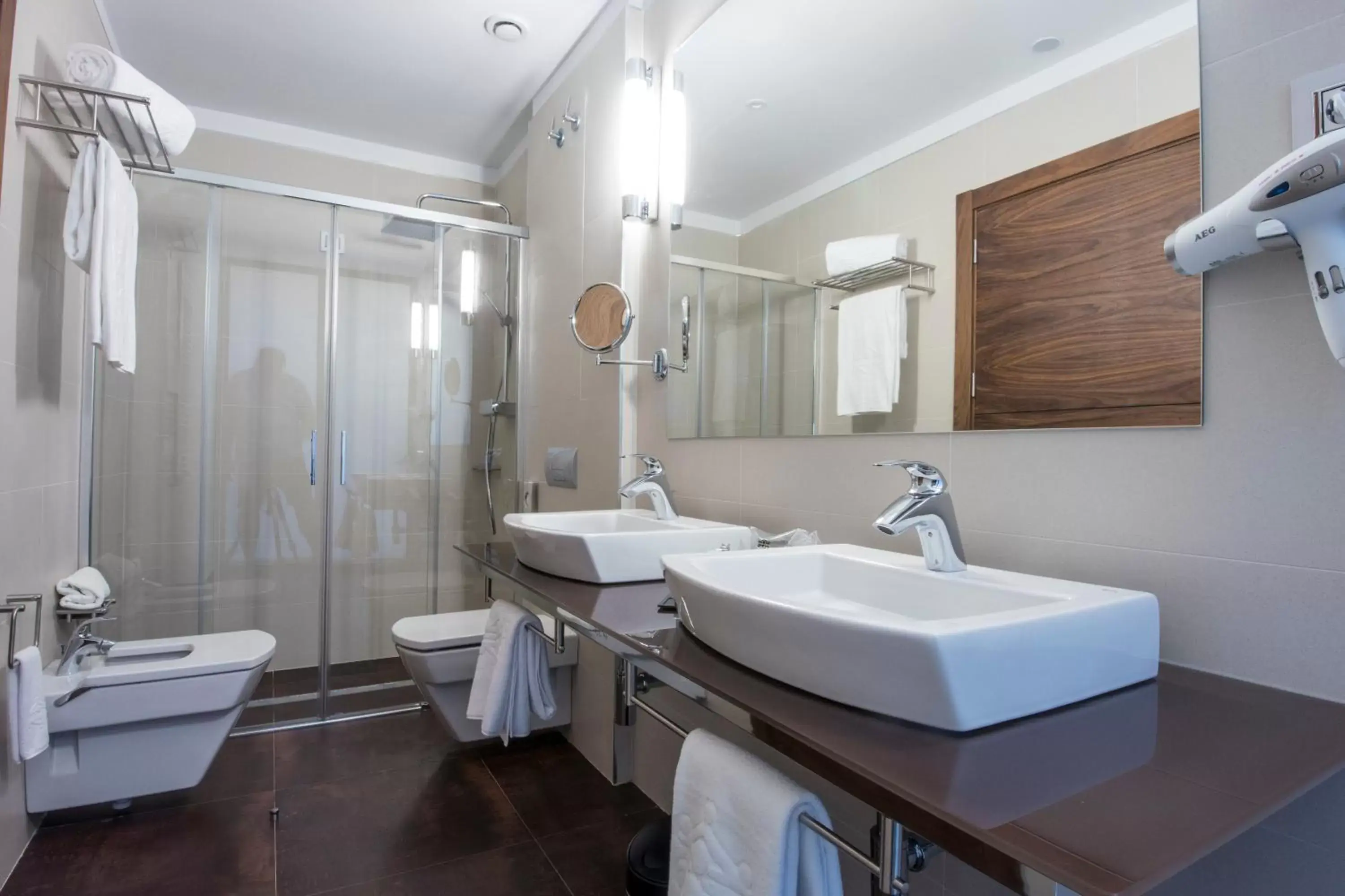 Standard Double Room (3 Adults) in Parador de Lleida Standard Double Room (3 Adults) in Parador de Lleida