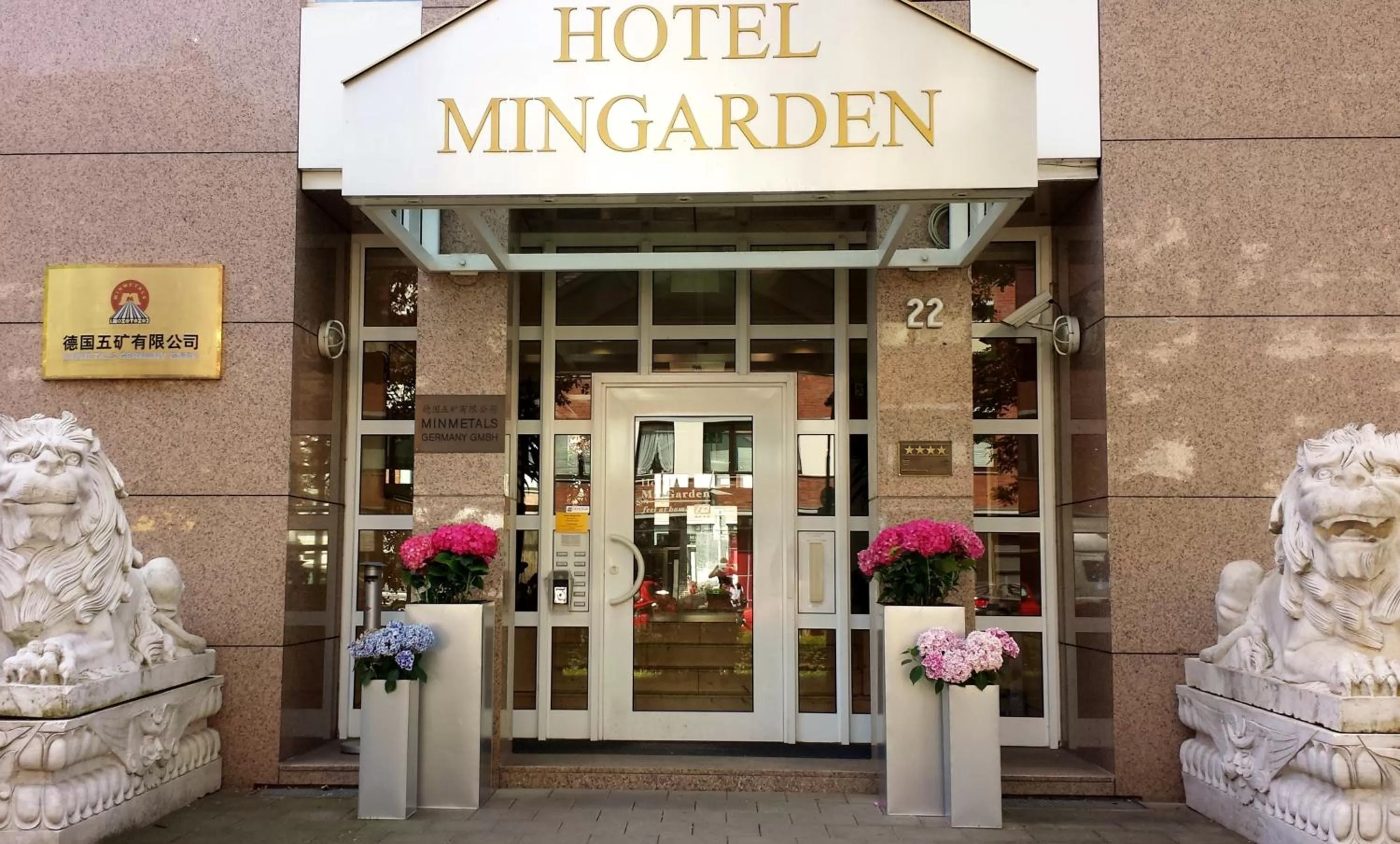 Facade/entrance in Hotel Mingarden