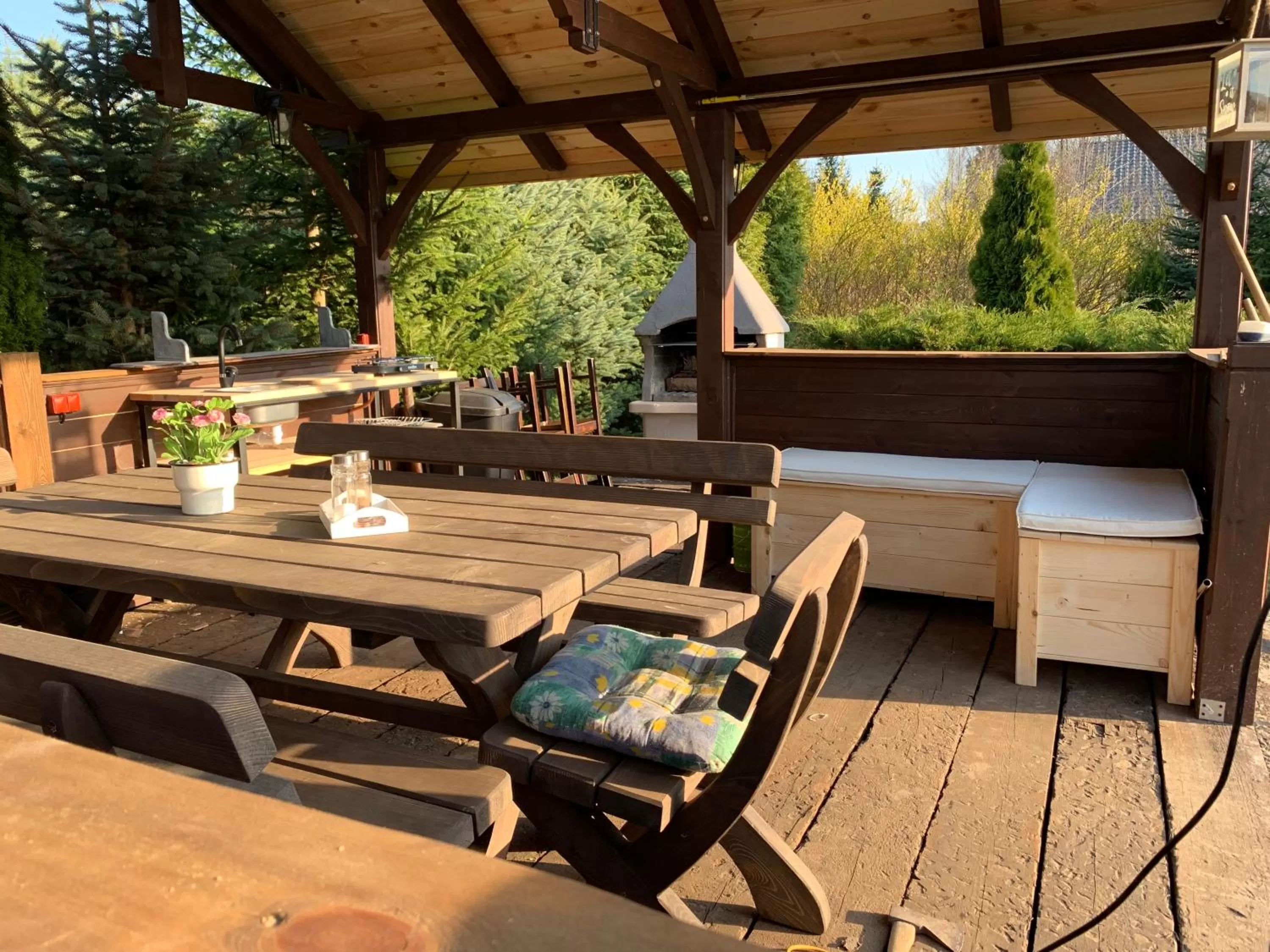 BBQ facilities, Restaurant/Places to Eat in Pokoje Gościnne Magnolia Rooms