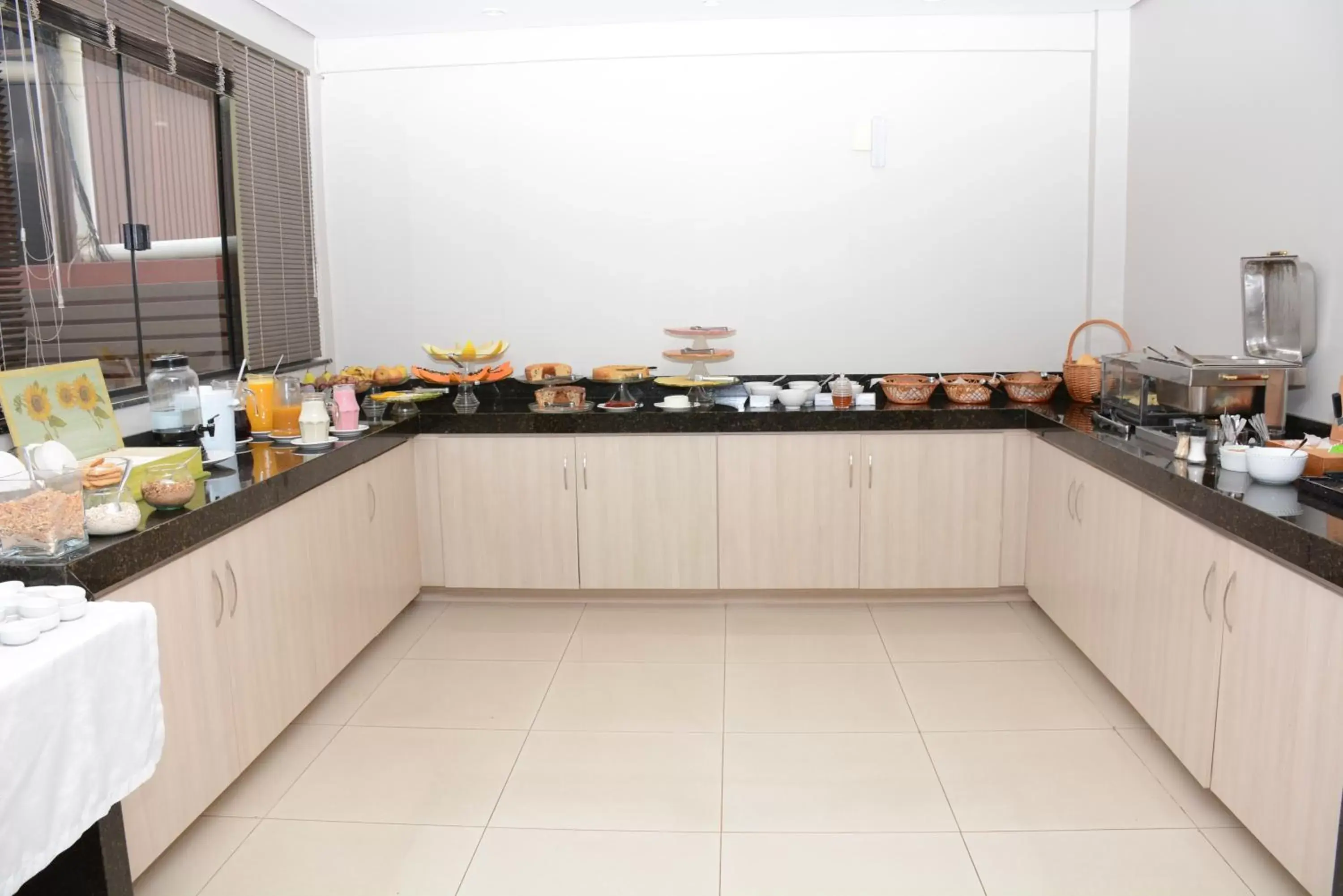 Al-Manara Hotel Al-Manara Hotel