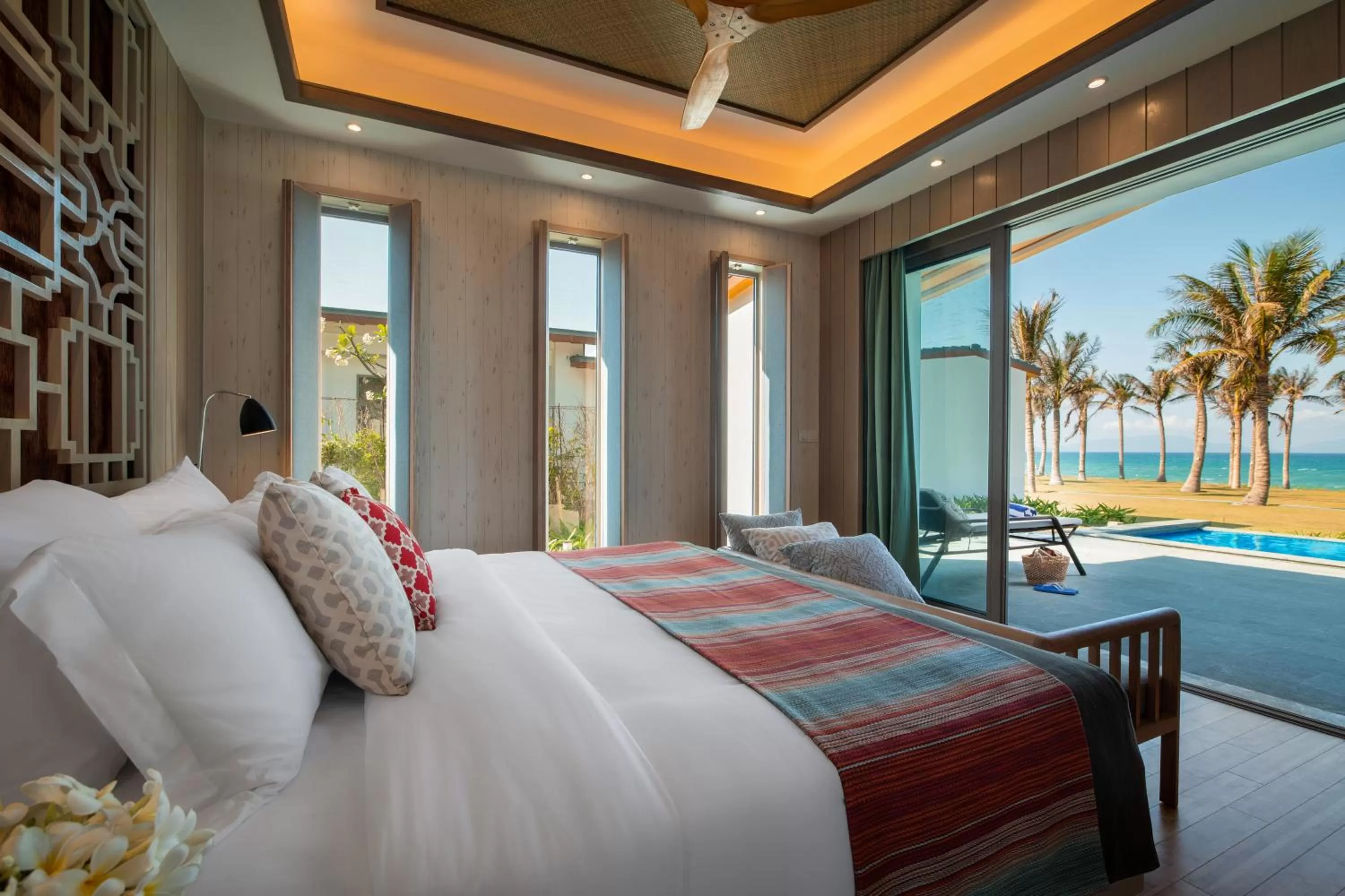 Bedroom, Bed in Radisson Blu Resort Cam Ranh