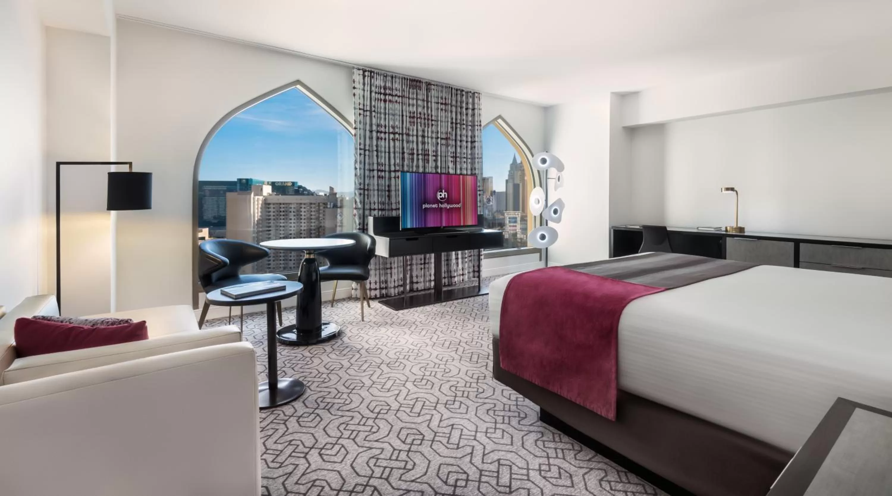 Bedroom, Bed in Planet Hollywood Resort & Casino