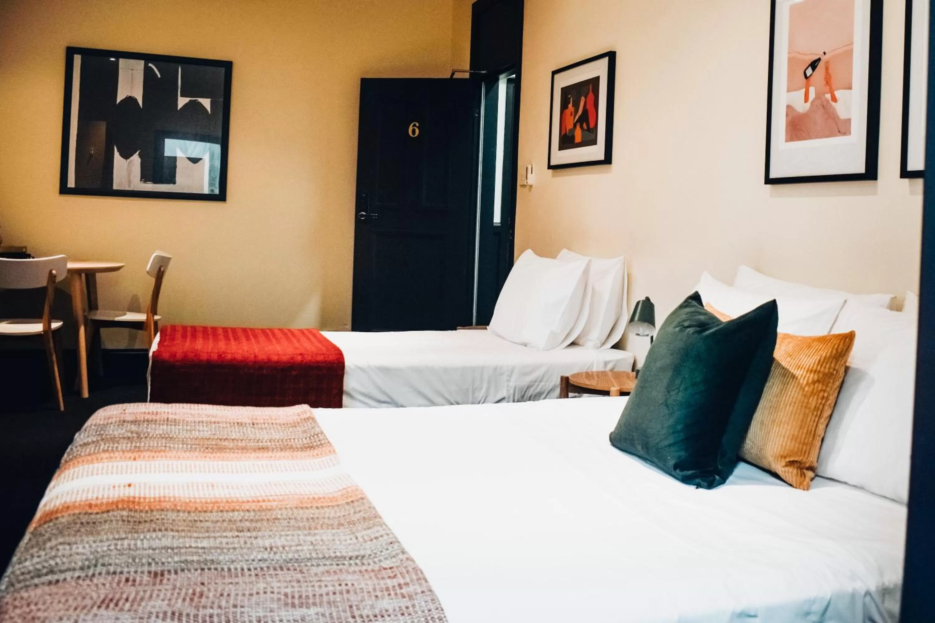 Bed in The Sherwood Hotel