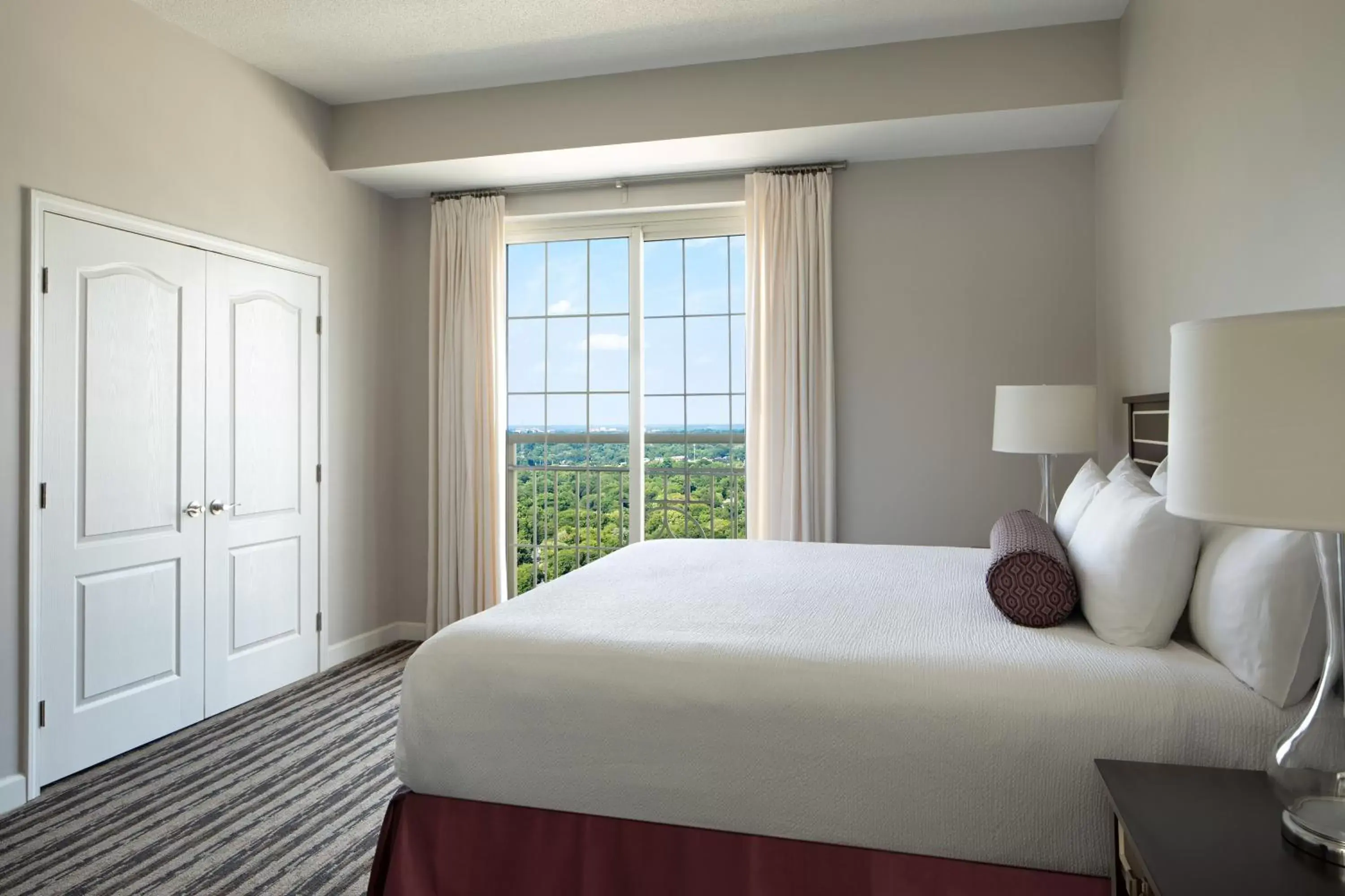 Penthouse Apartment in The Georgian Terrace Penthouse Apartment in The Georgian Terrace