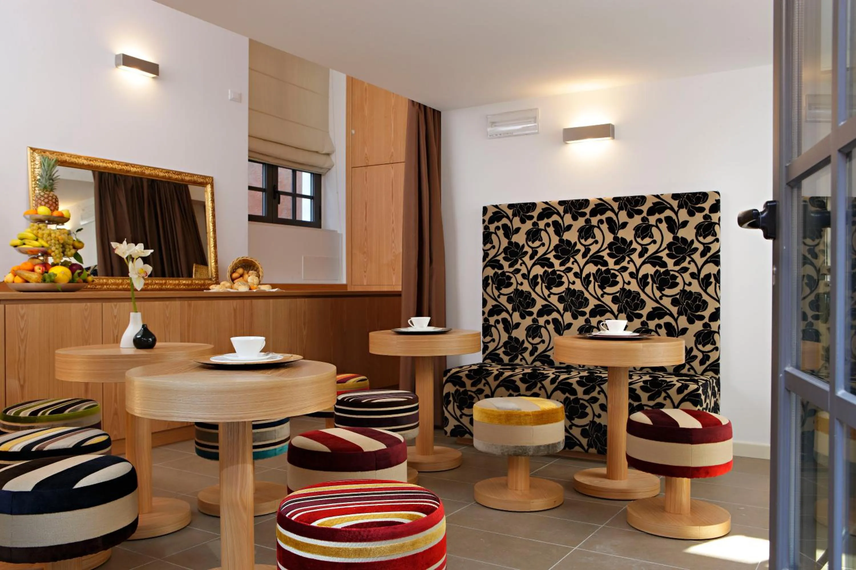 Lounge or bar in Al Canal Regio - Guest House