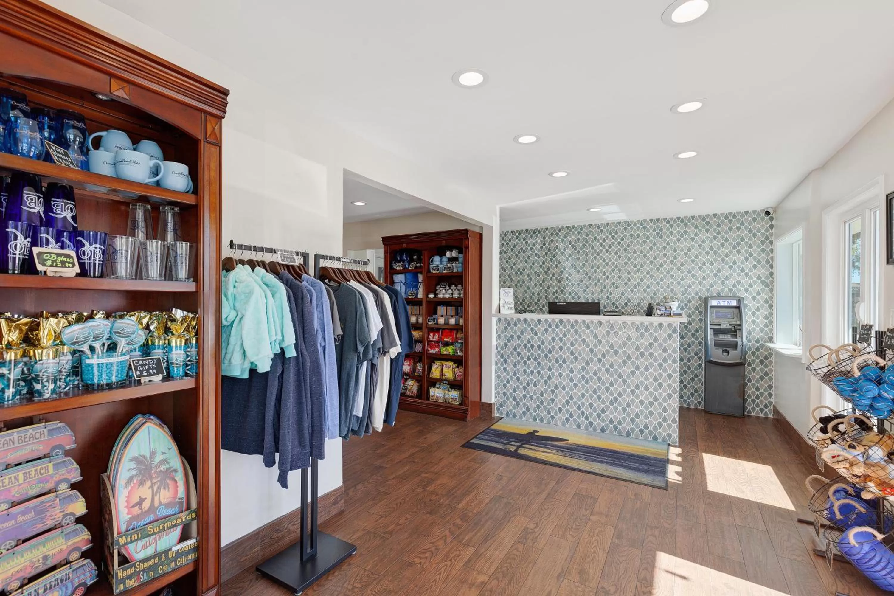 On-site shops in Ocean Beach Hotel