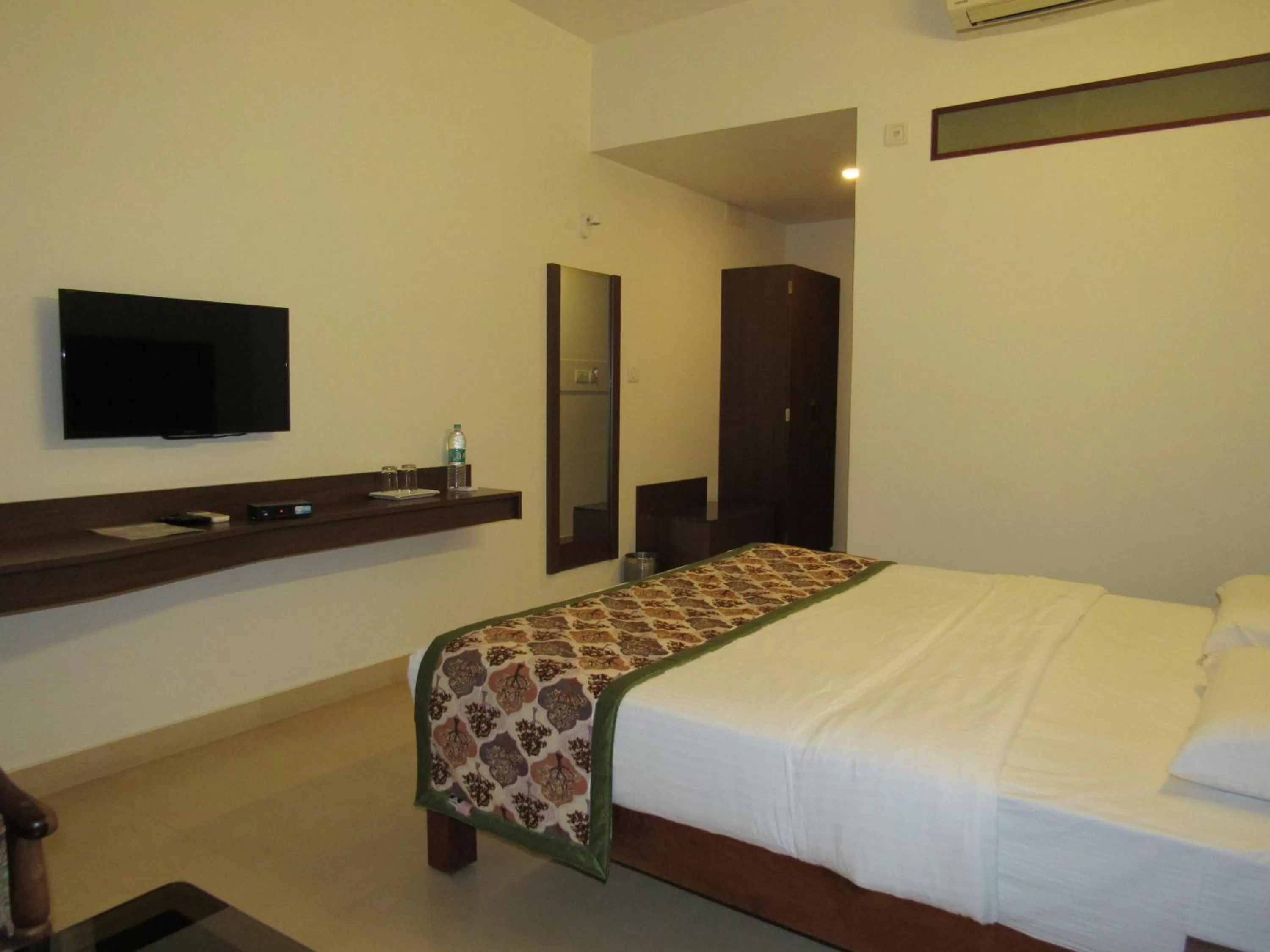 Bed in Palguni Residency