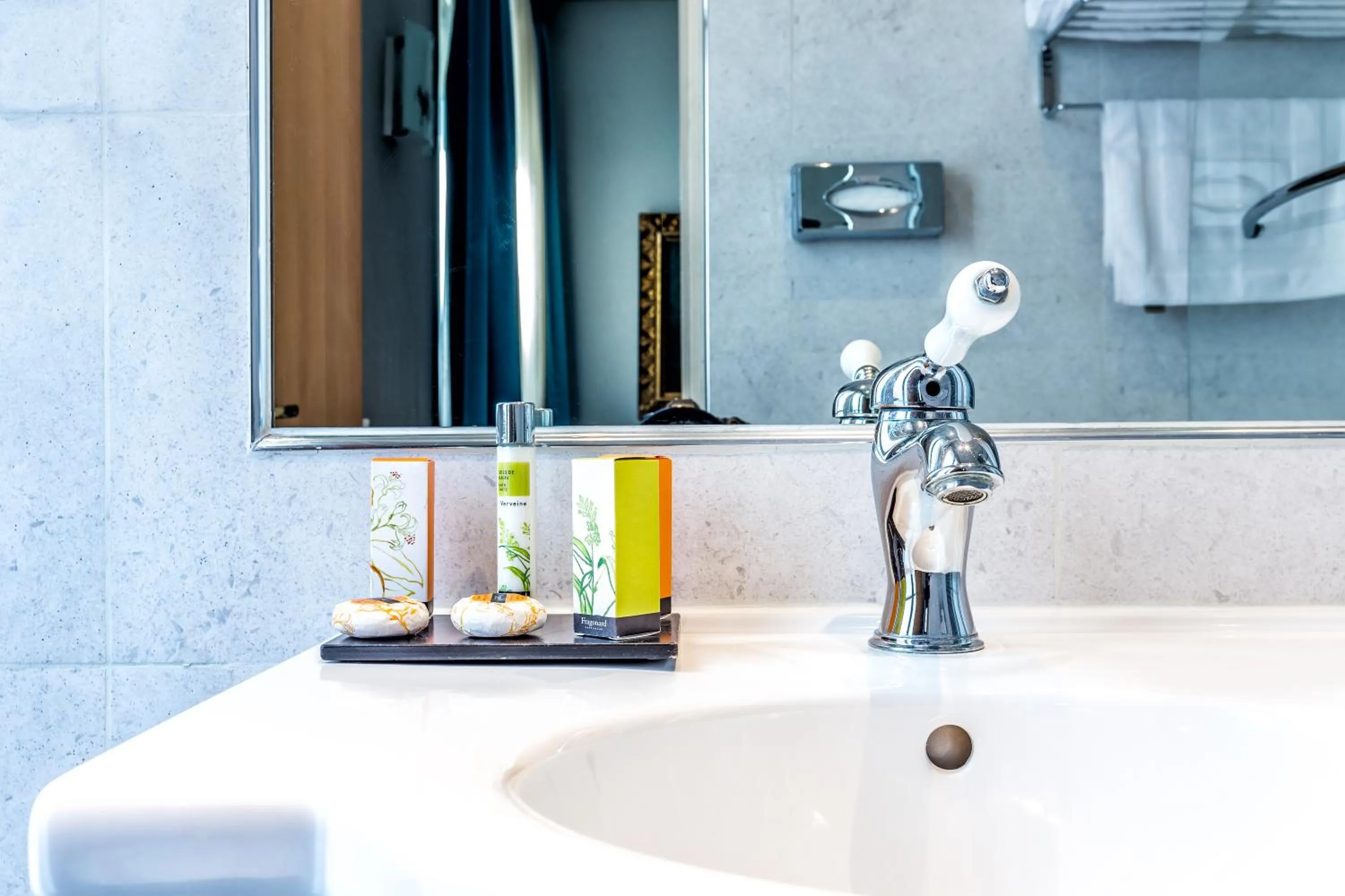 Bathroom in Hotel Regence Paris