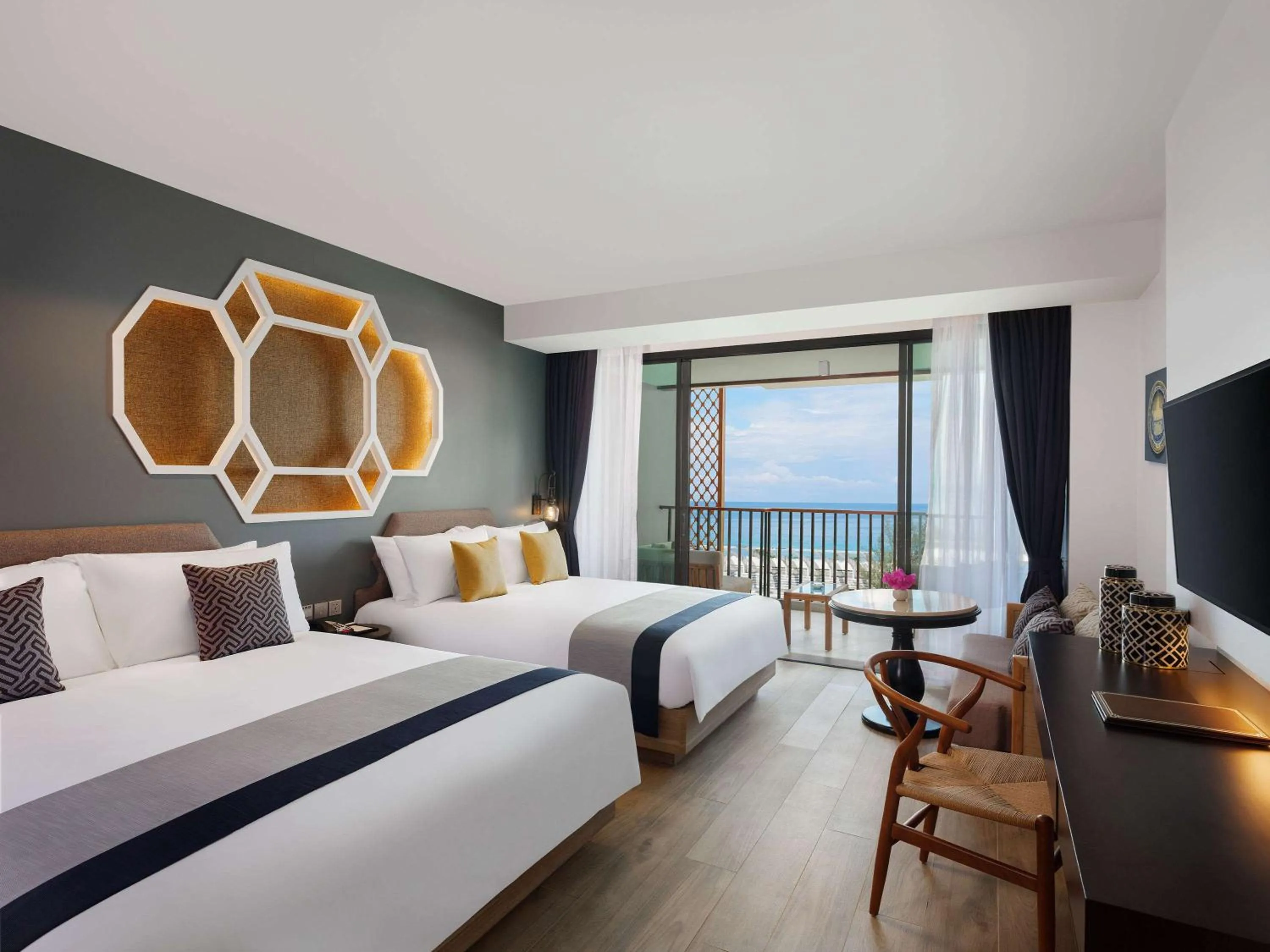 Photo of the whole room, Bed in Avista Grande Phuket Karon - MGallery