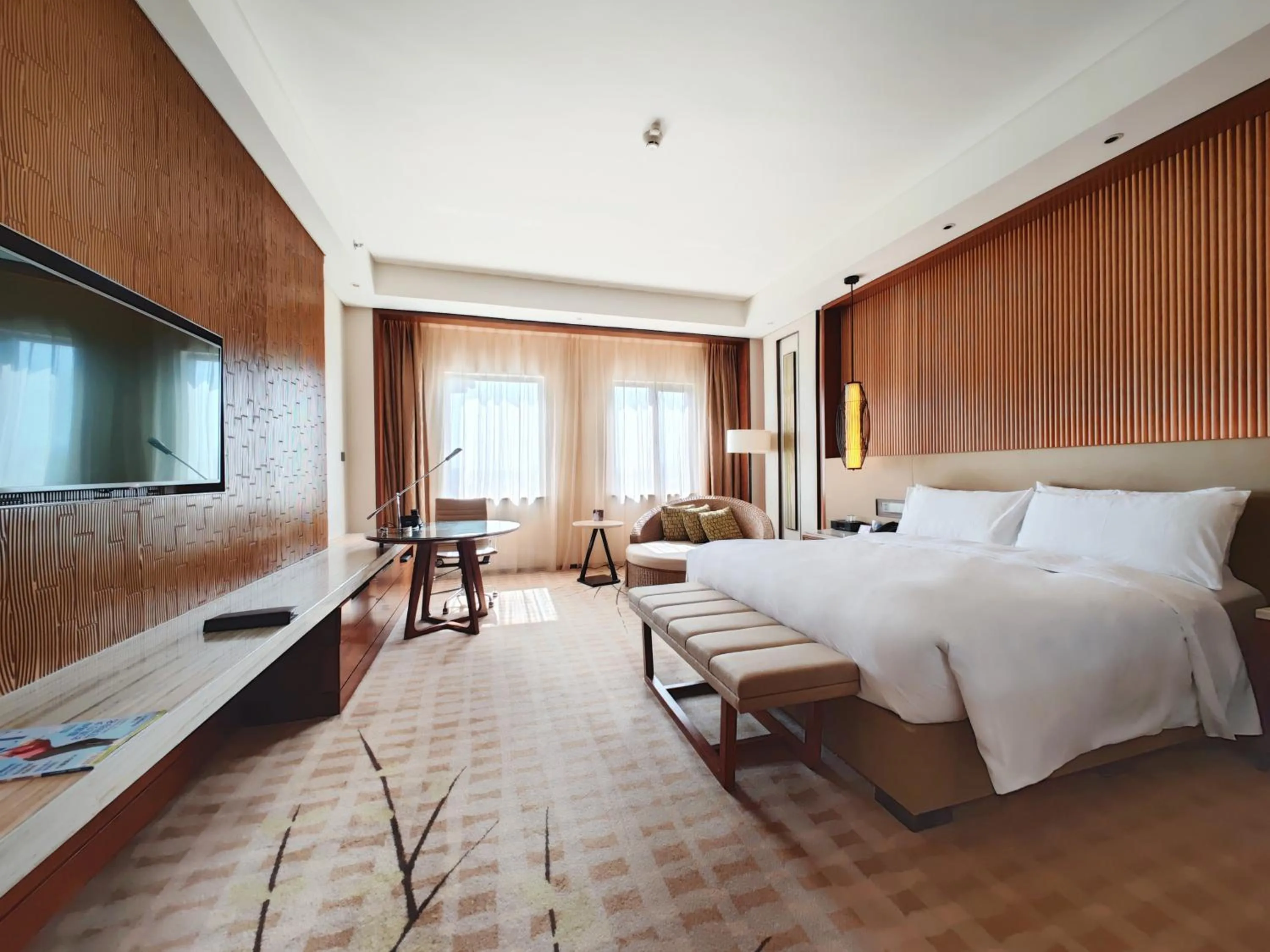 Photo of the whole room, Bed in JW Marriott Hotel Zhejiang Anji