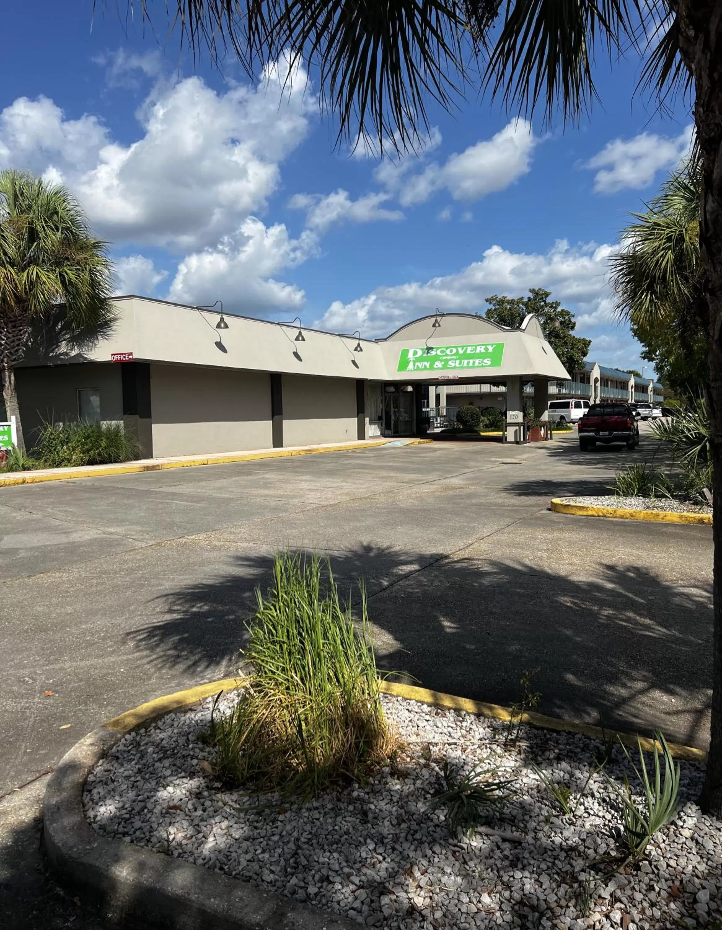 Day in Discovery Inn Lafayette