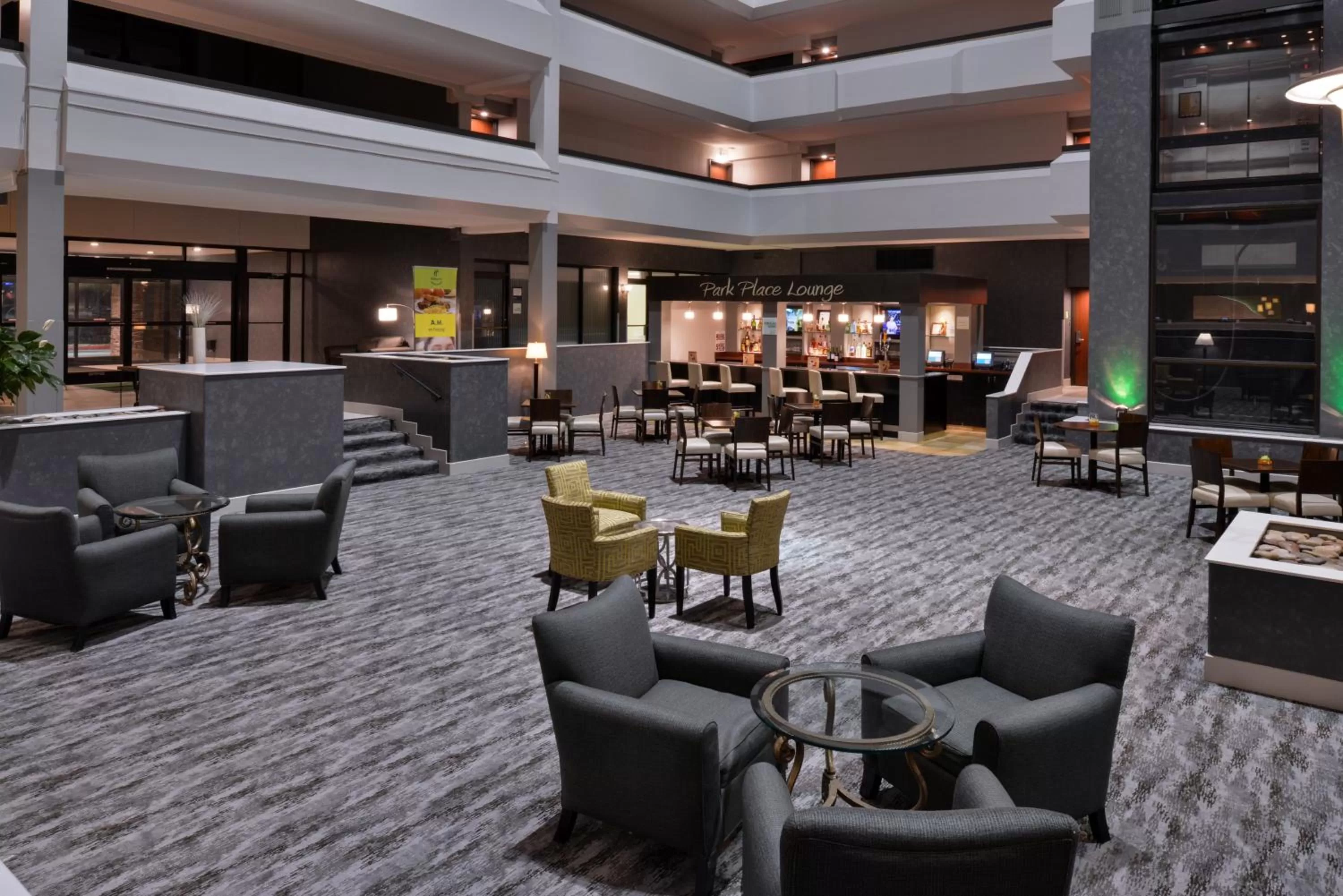 Restaurant/places to eat in Holiday Inn Hotel and Suites Beaumont-Plaza I-10 & Walden by IHG