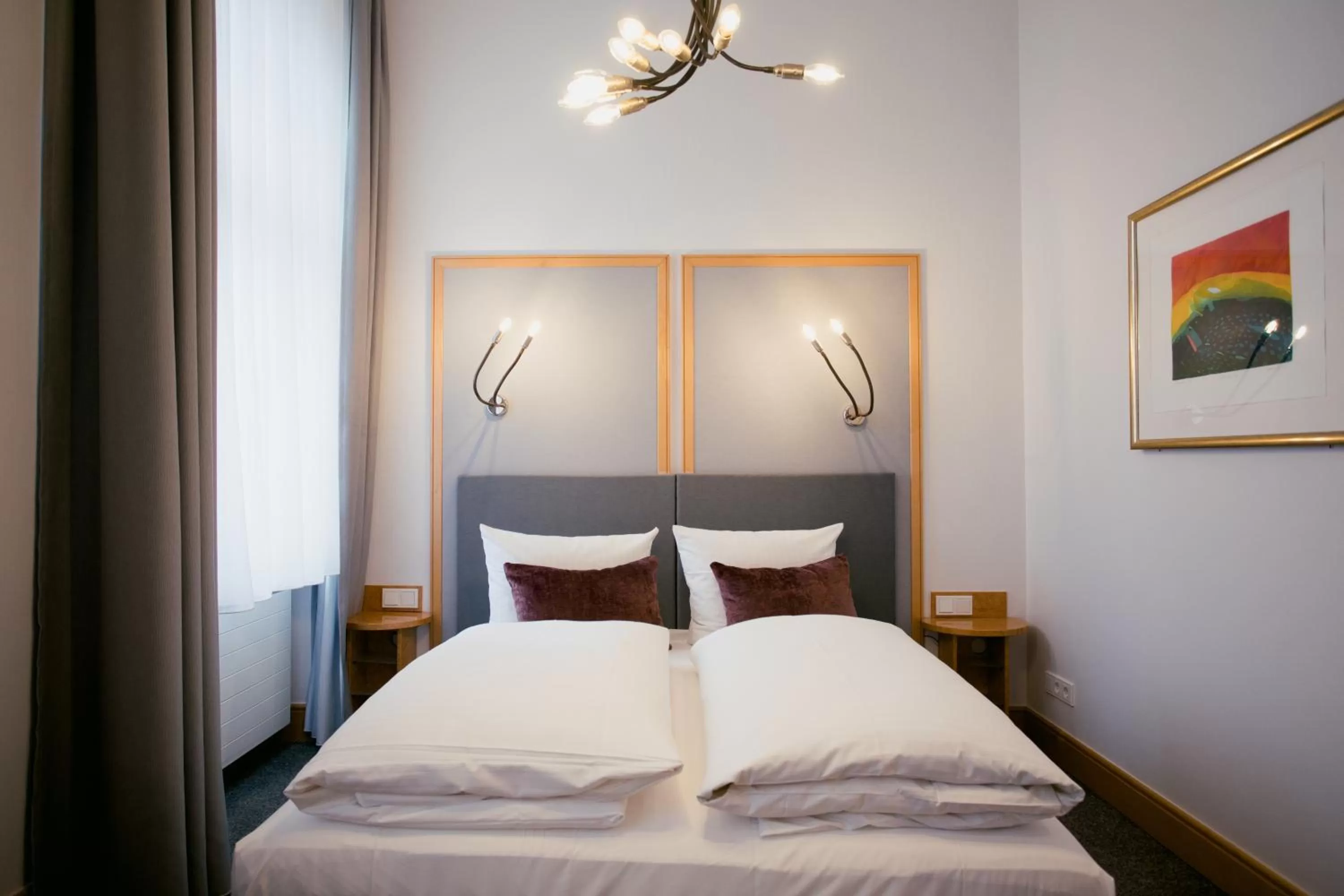 Photo of the whole room, Bed in DOM Hotel LIMBURG