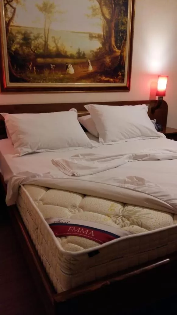 Bed in Drini Hotel