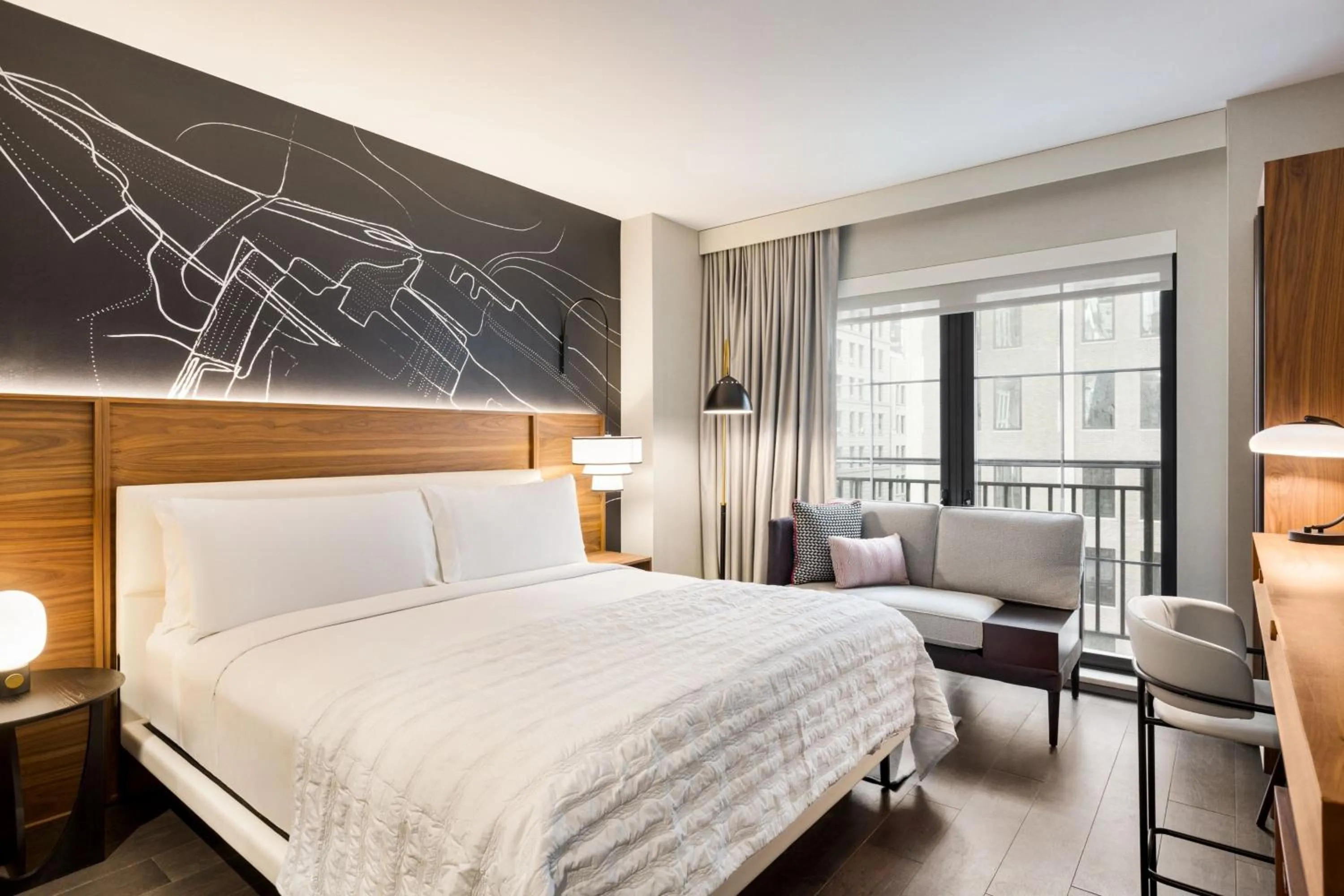 Bedroom, Bed in Le Meridien New York, Fifth Avenue