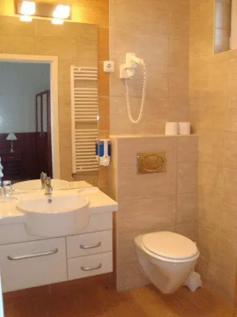 Triple Room - single occupancy in Szieszta Panzió Triple Room - single occupancy in Szieszta Panzió