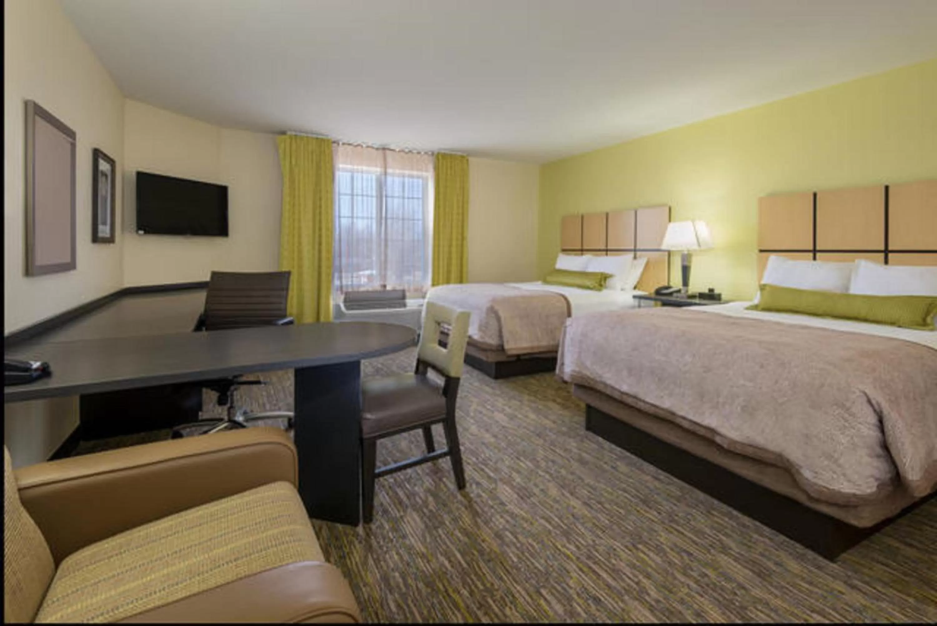 Photo of the whole room, Bed in Candlewood Suites Del City by IHG