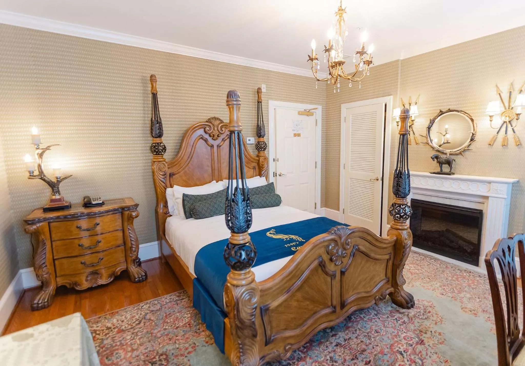 Bed in 1840s Carrollton Inn