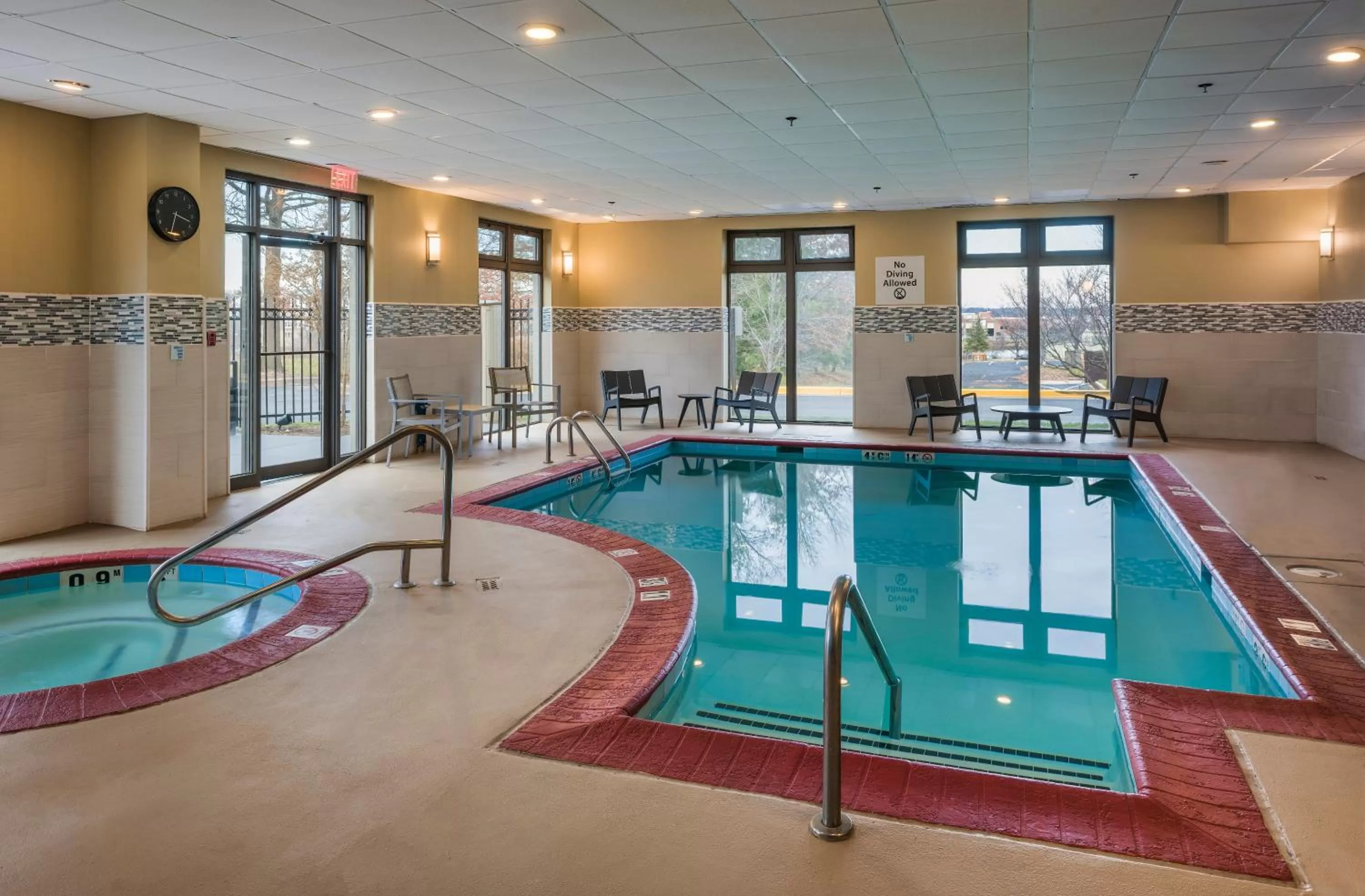 Swimming pool in Holiday Inn Express & Suites Laurel Lakes by IHG