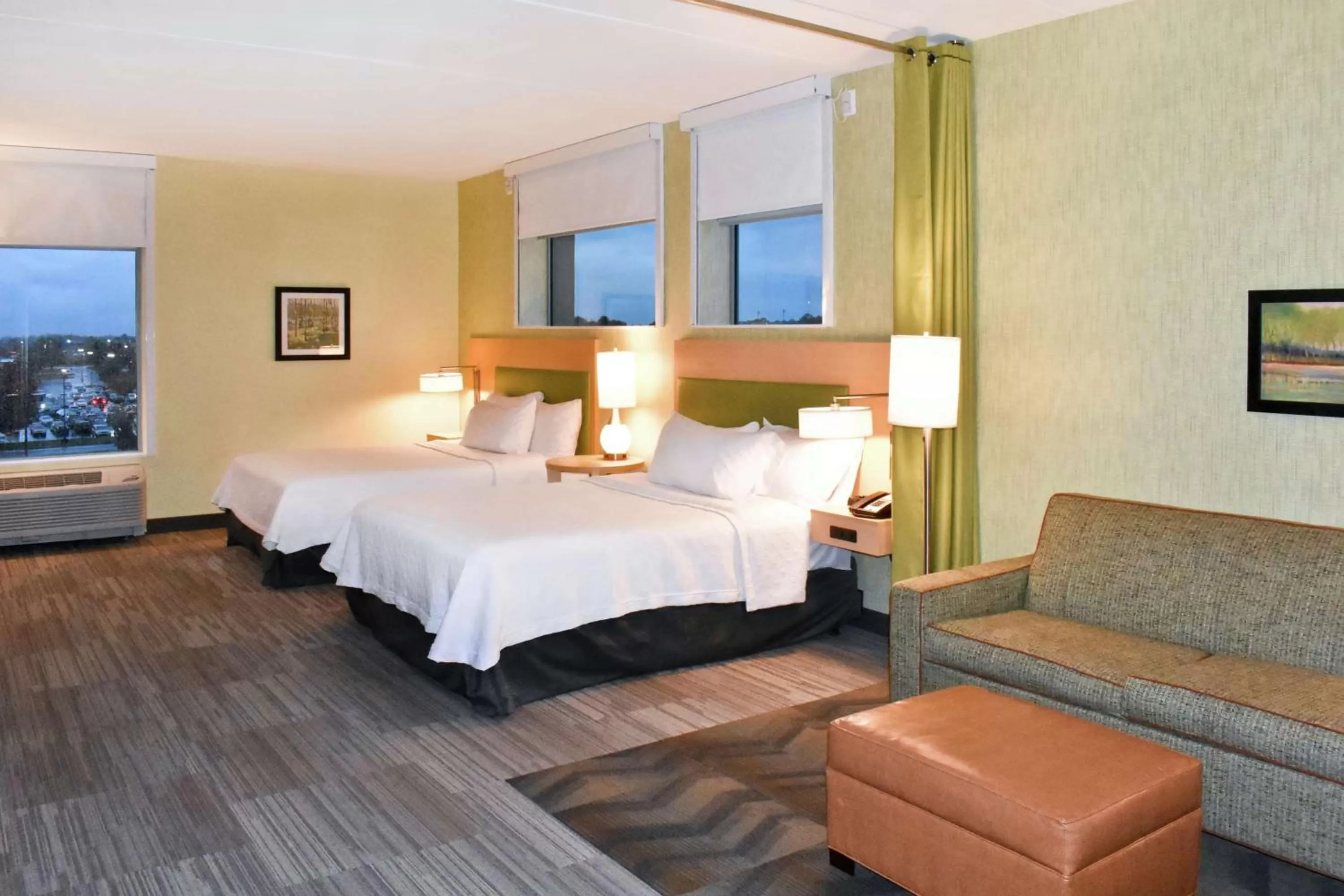 Living room, Bed in Home2 Suites By Hilton Charles Town