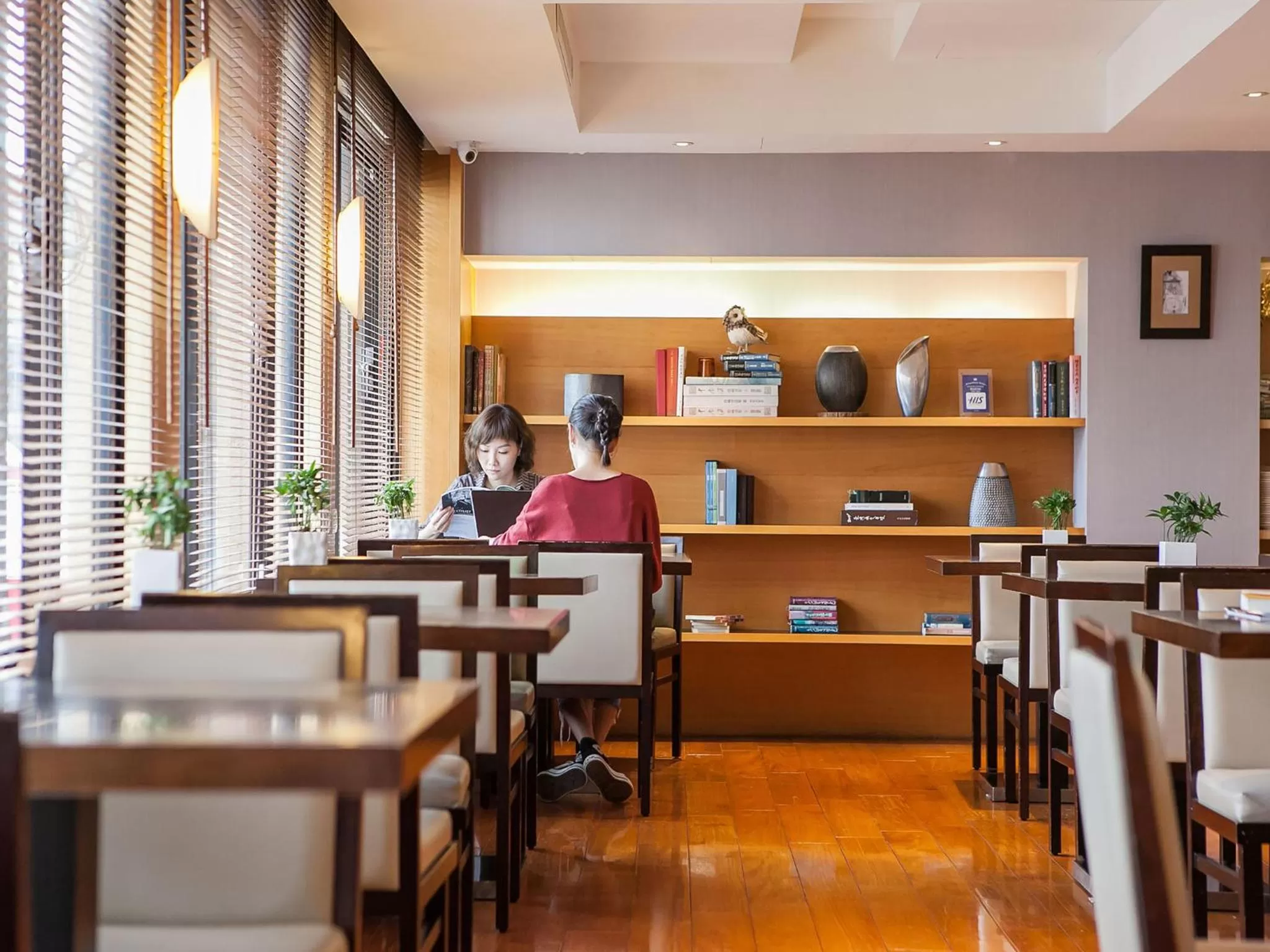 Restaurant/places to eat in Royal Inn Taipei Nanxi - MRT Zhongshan Station