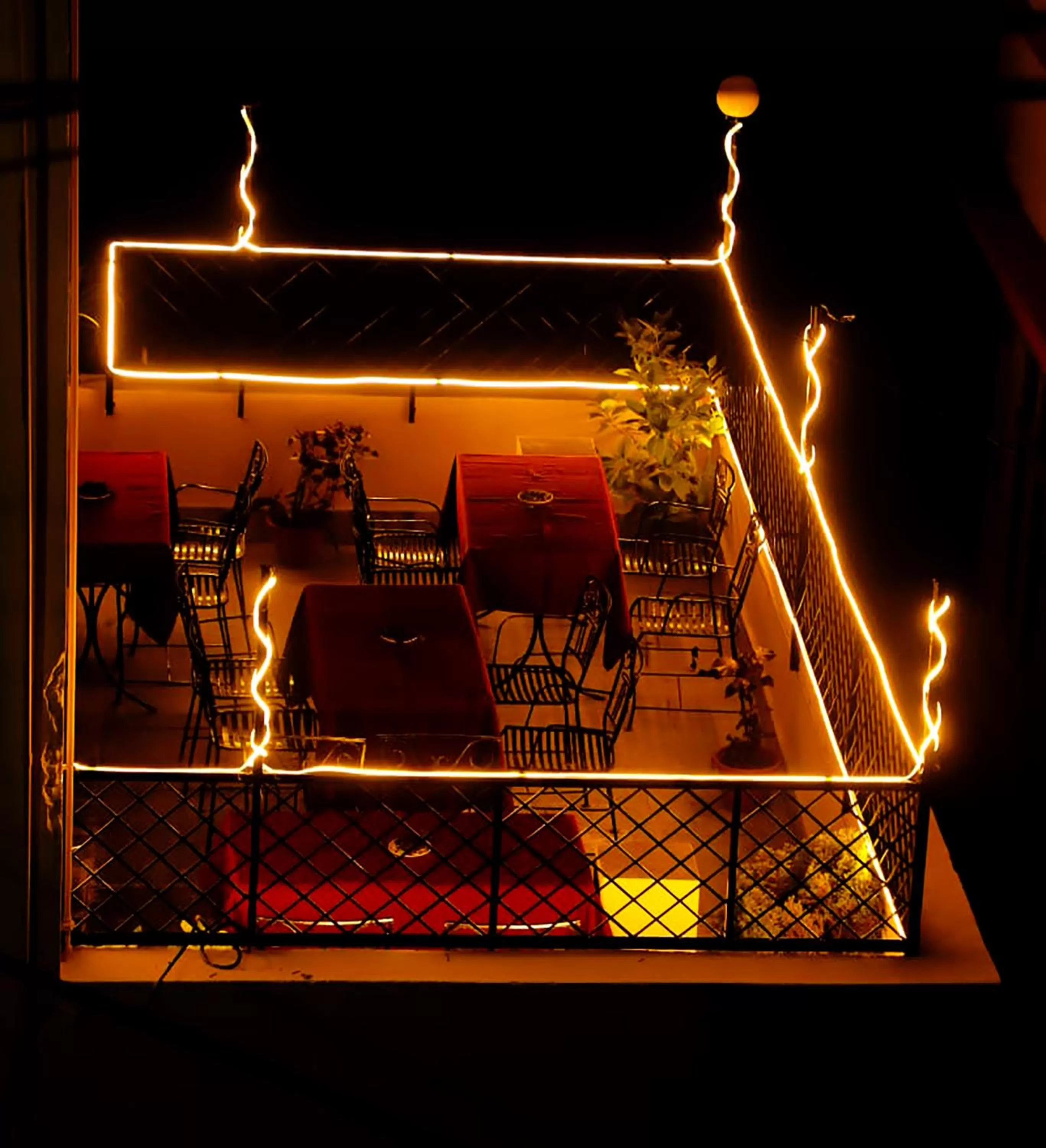 Restaurant/places to eat in Auckland Hotel and Restaurant Near Mall Road