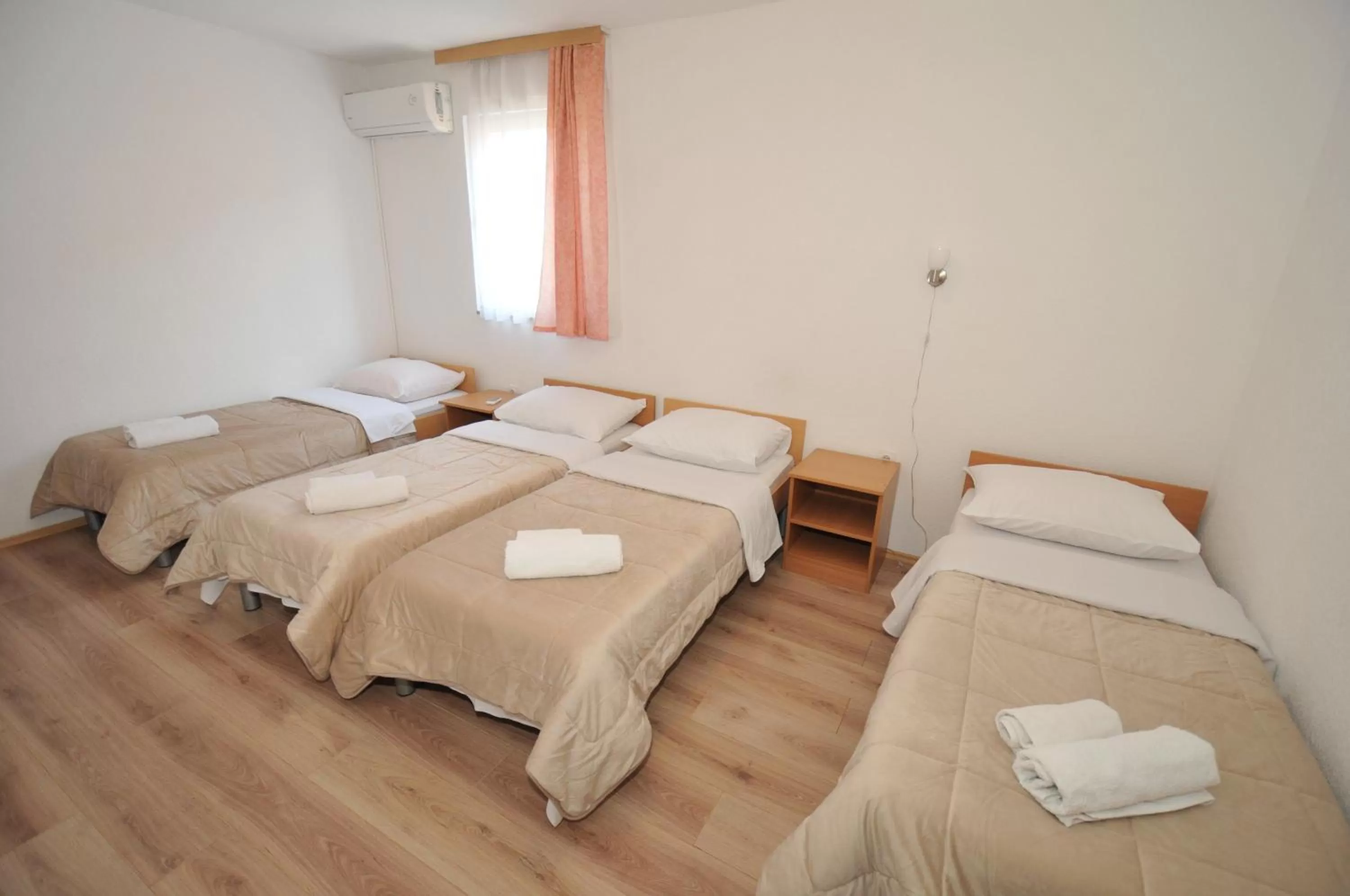 Bedroom, Bed in Pansion Maglica