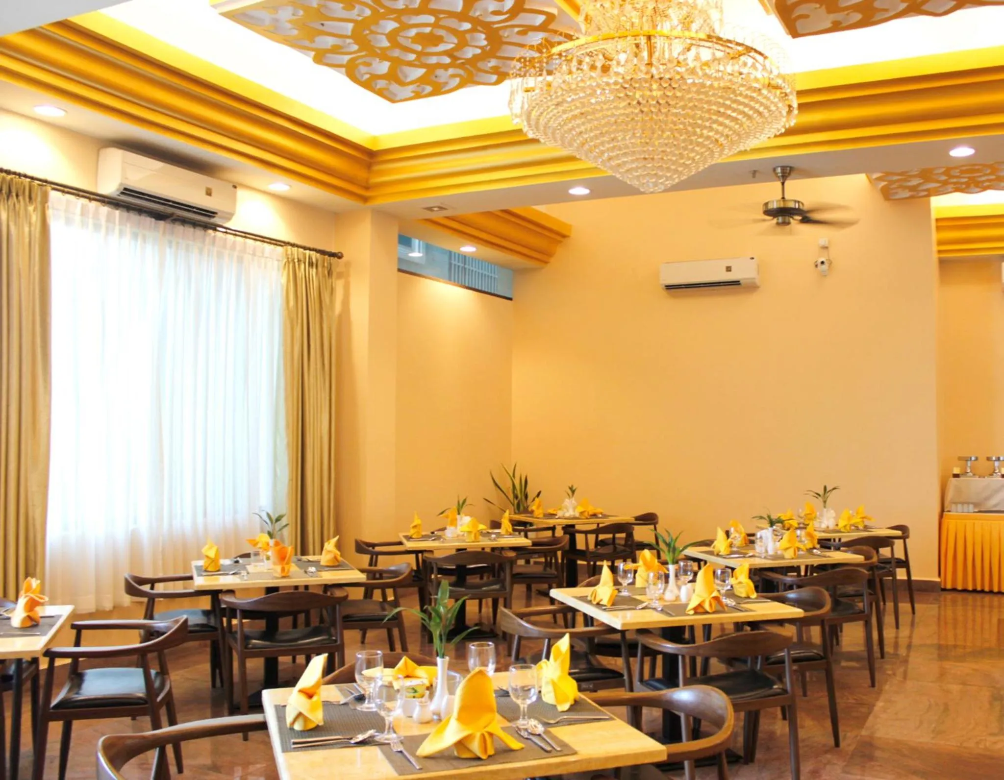 Restaurant/places to eat in Phnom Penh Era Hotel