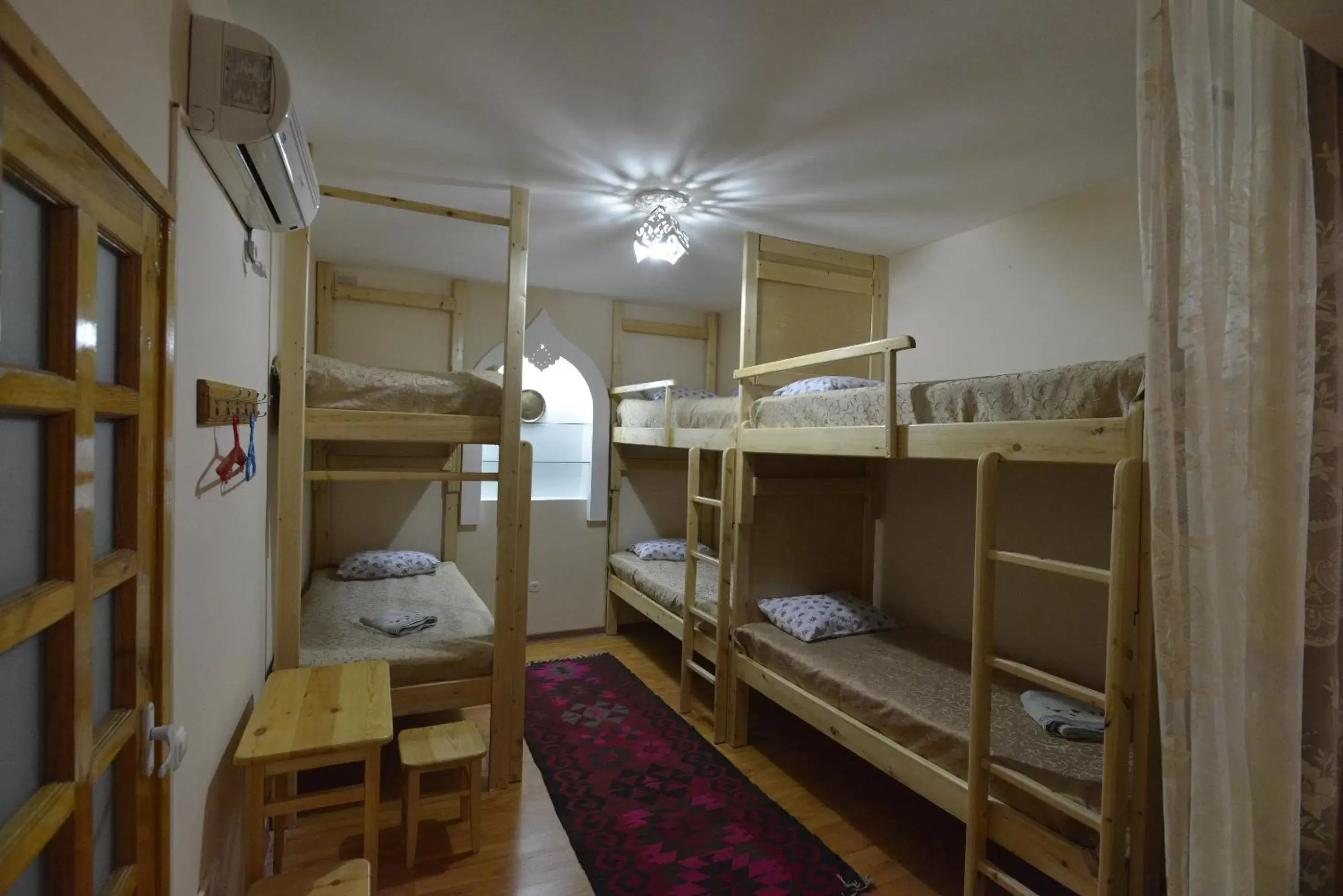 Bed in 6-Bed Mixed Dormitory Room in B&B Emir Bed in 6-Bed Mixed Dormitory Room in B&B Emir