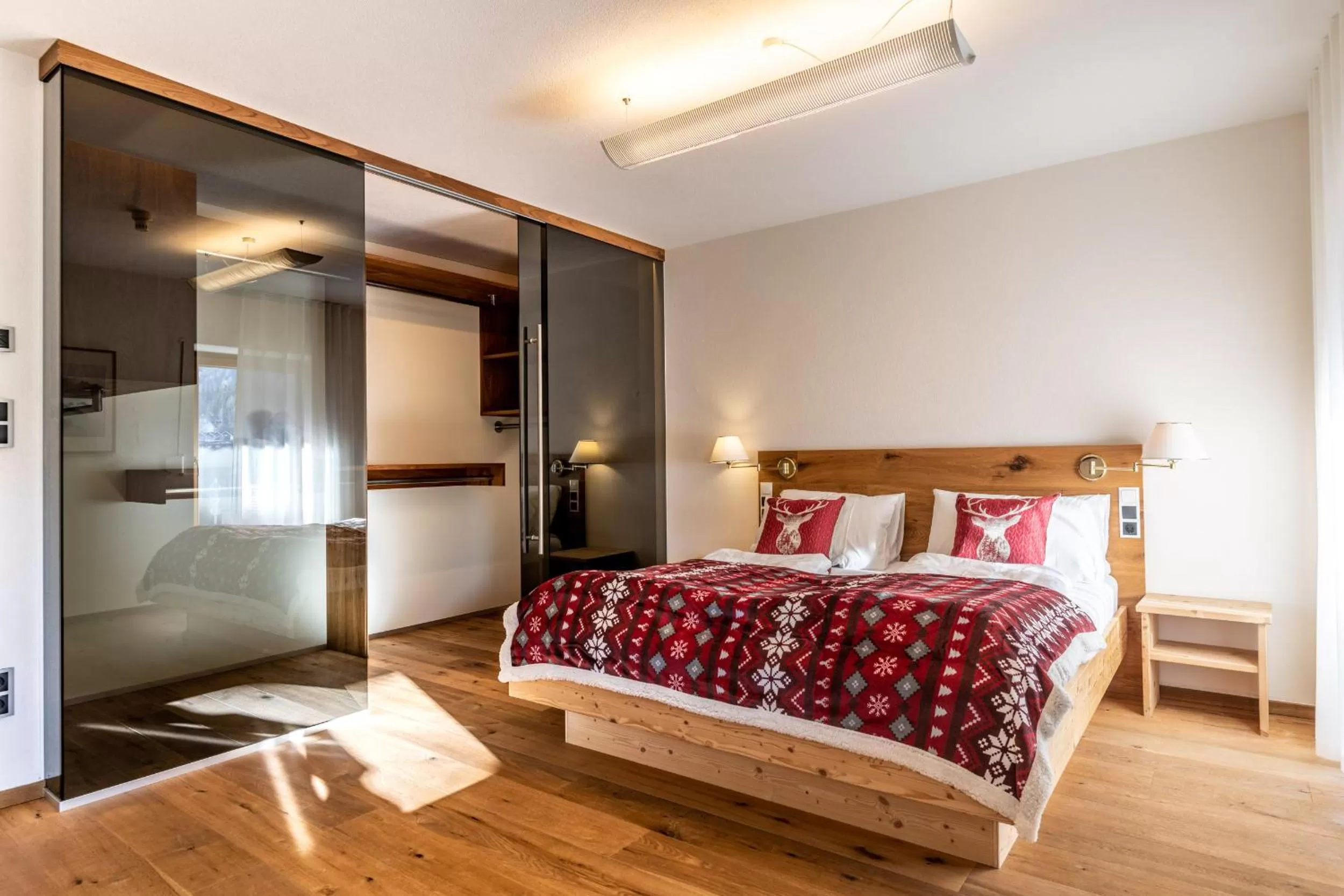 Bed in Hotel Kronplatzer Hof