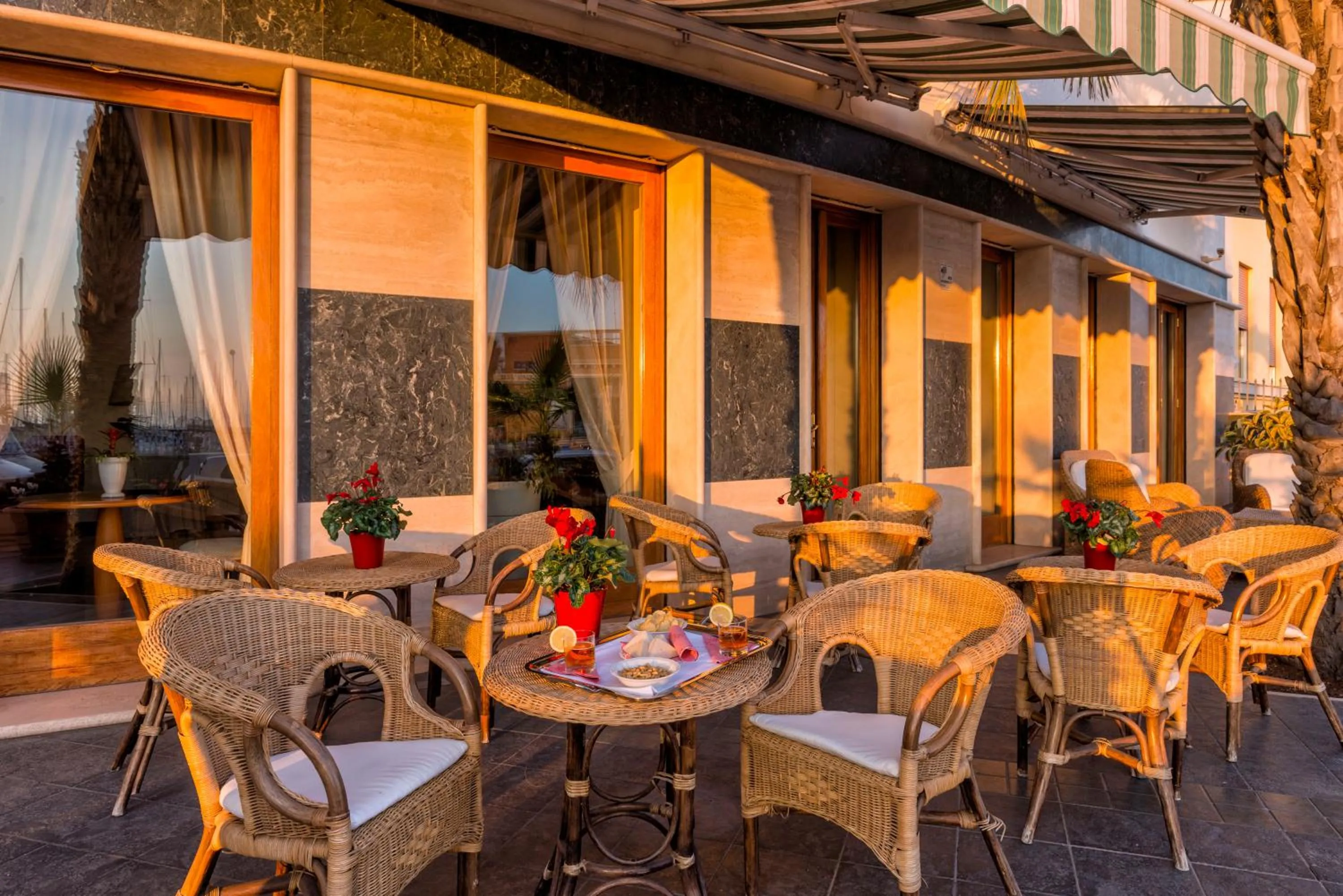 Balcony/Terrace in Astura Palace Hotel