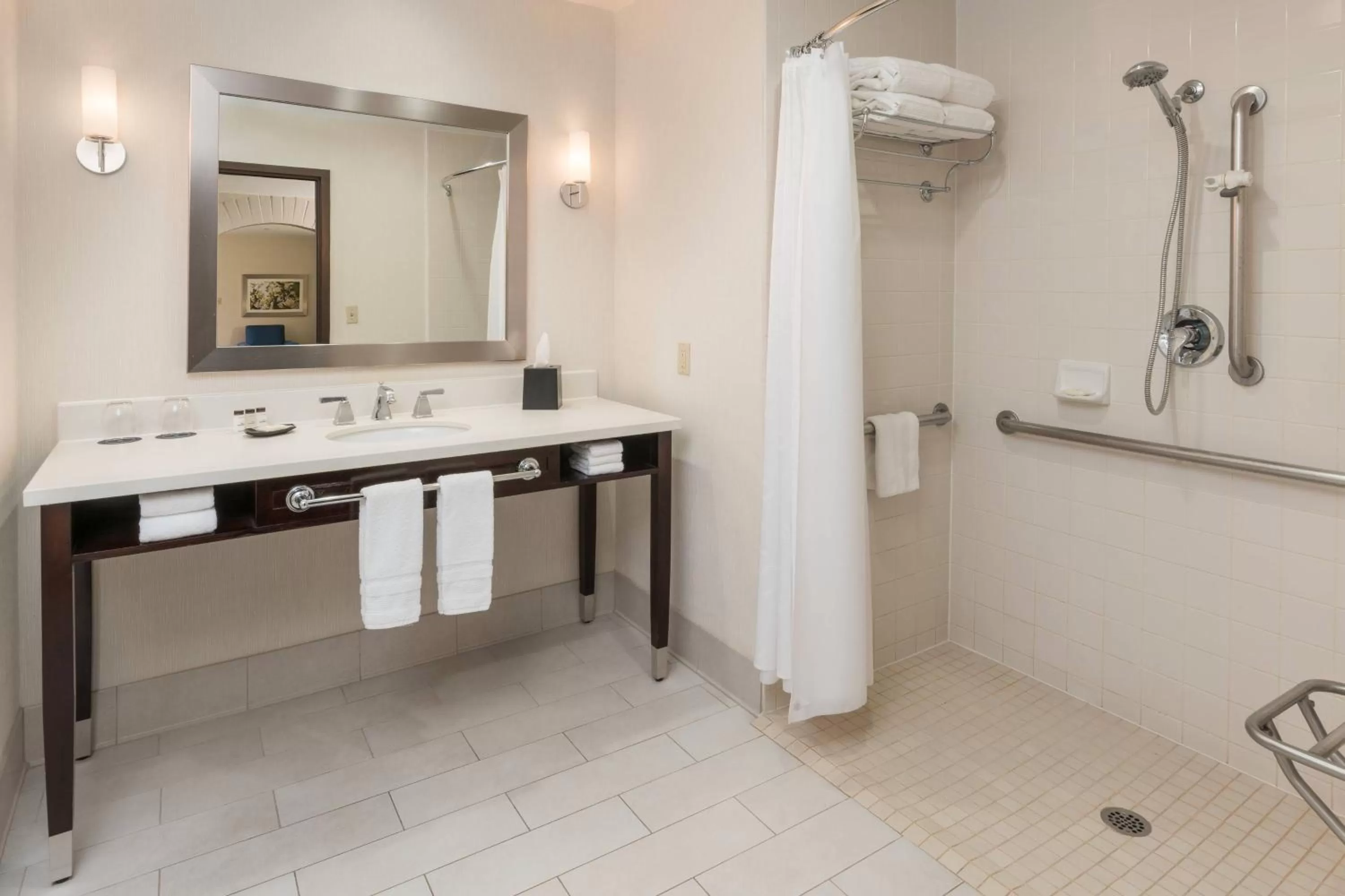 Bathroom in Sheraton Salt Lake City