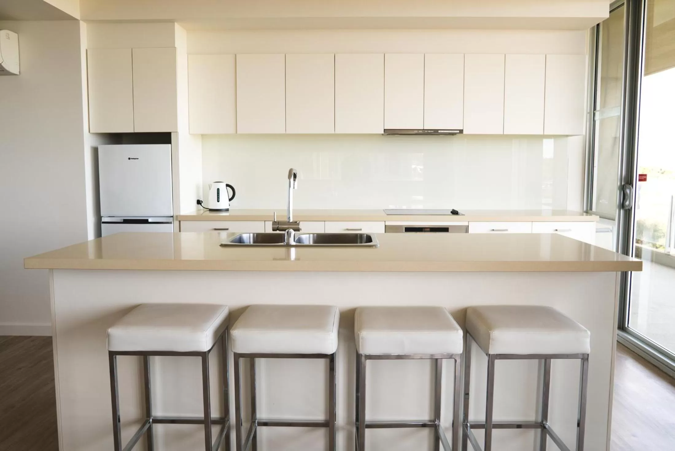 Kitchen or kitchenette in Wyndham Resort Torquay