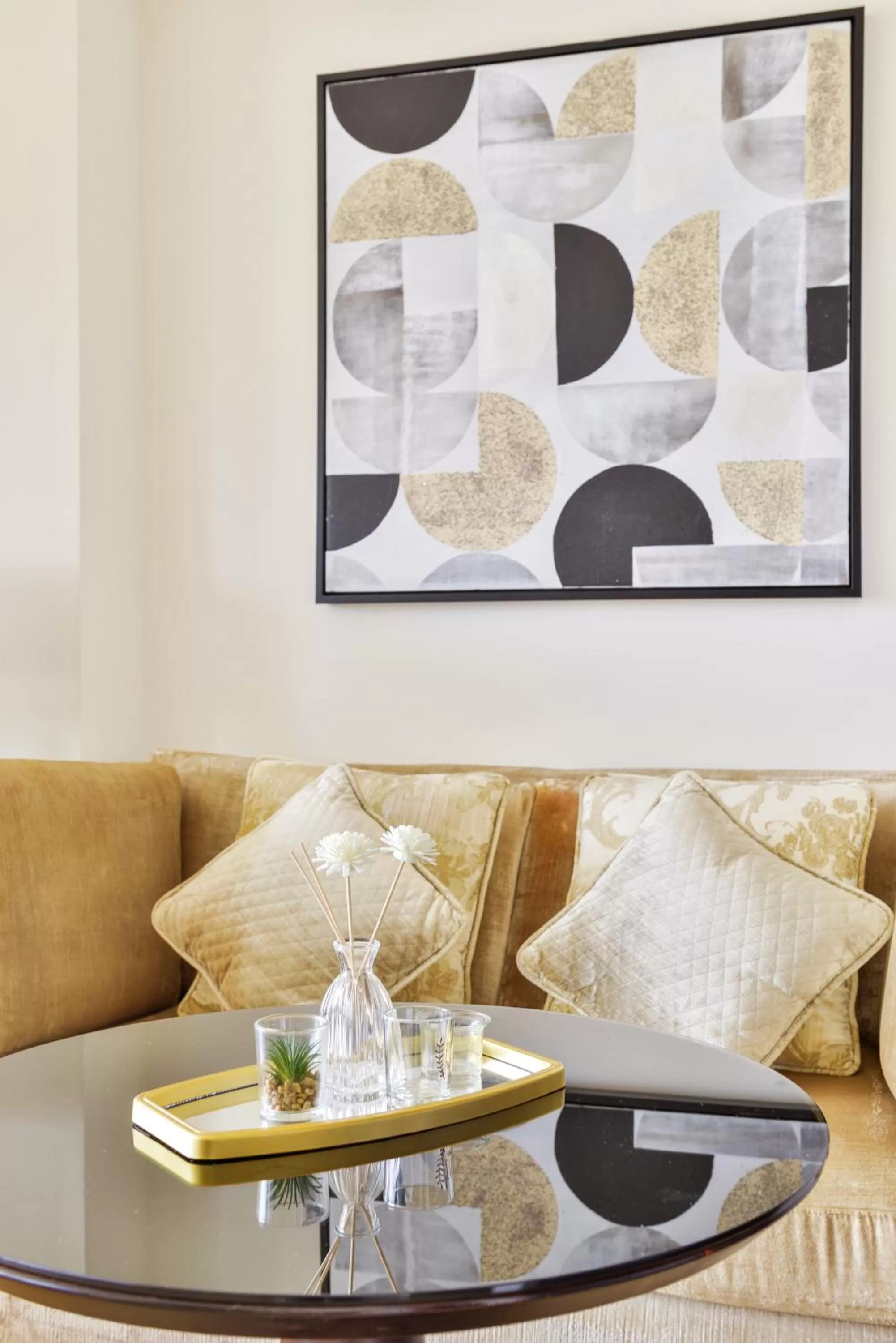 Seating area in Emaar Residences Dubai Marina by Qstay - formerly Address Dubai Marina