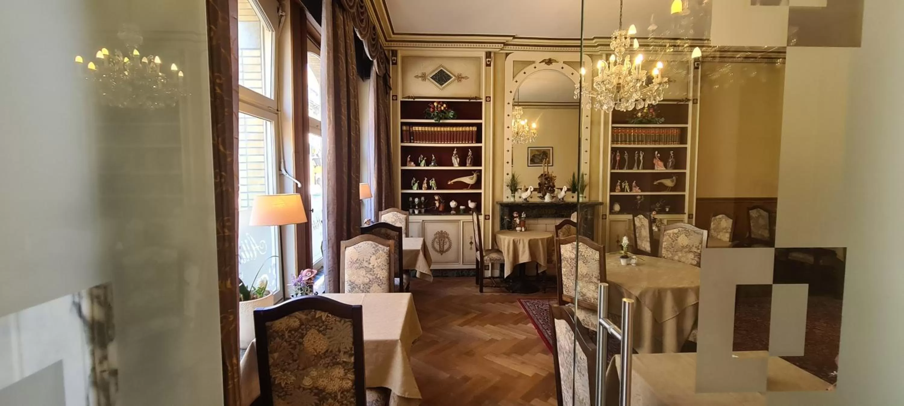 Lounge or bar, Restaurant/Places to Eat in Alliance Hotel Ieper Centrum