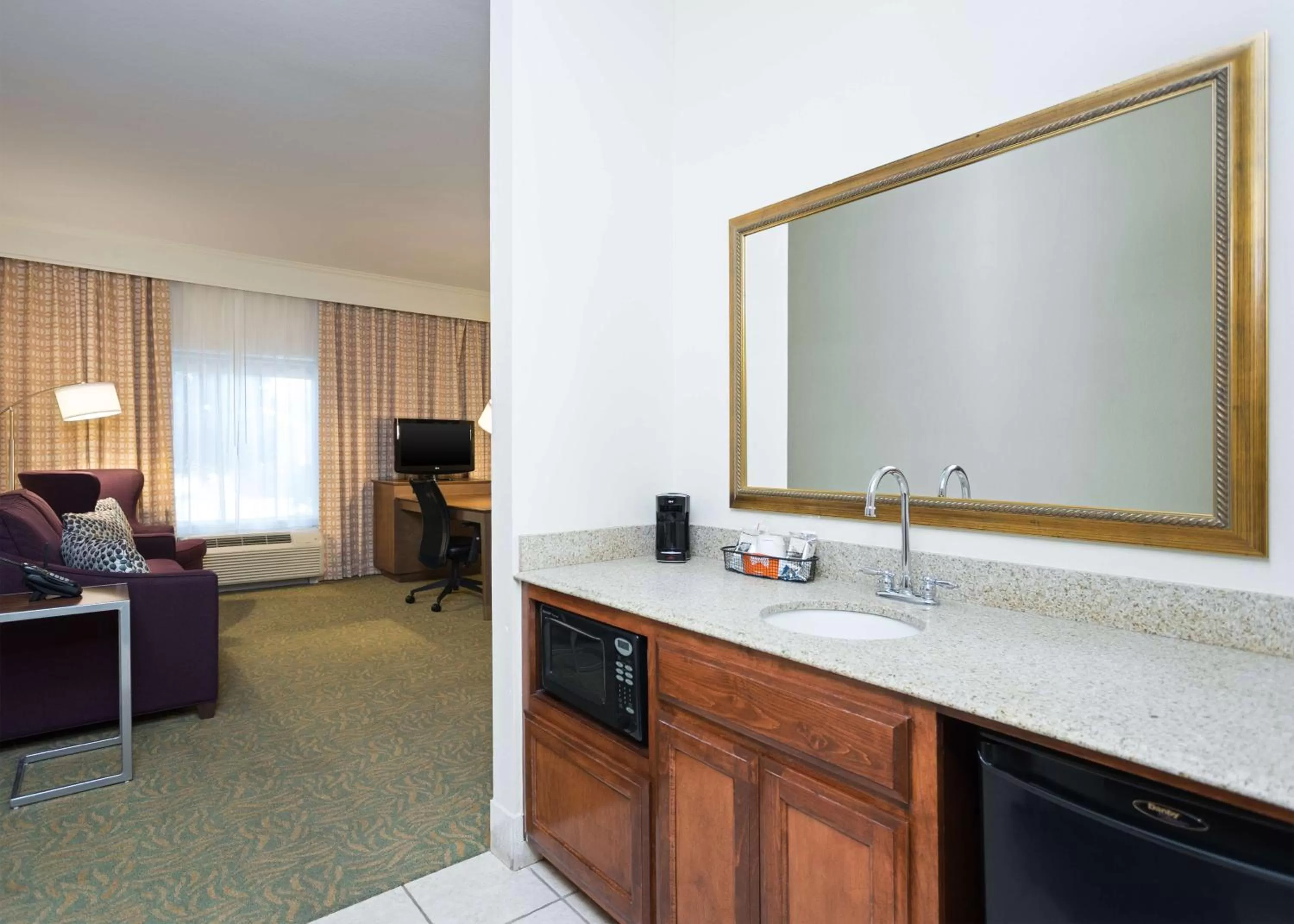 Kitchen or kitchenette in Hampton Inn by Hilton Odessa