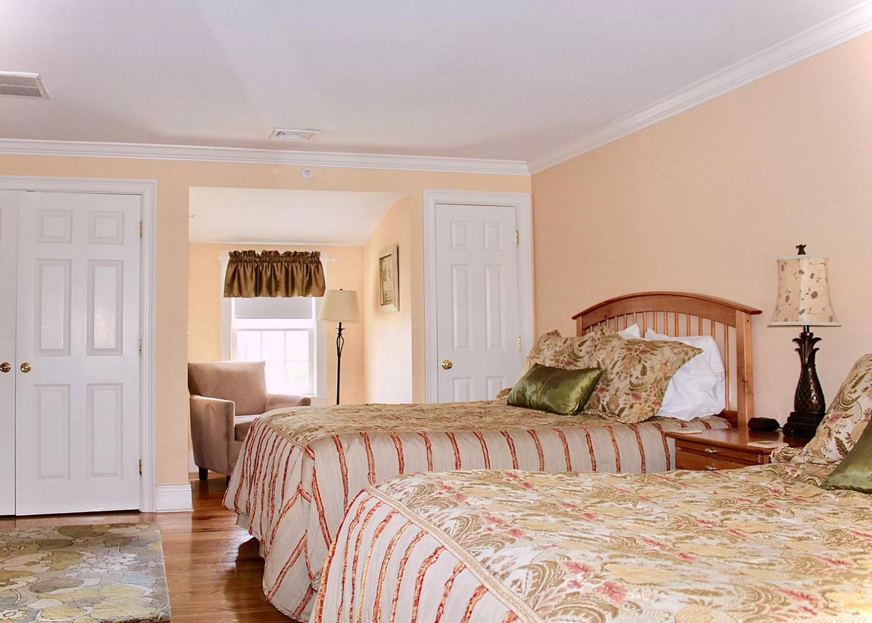 Bed in Compass Rose Inn