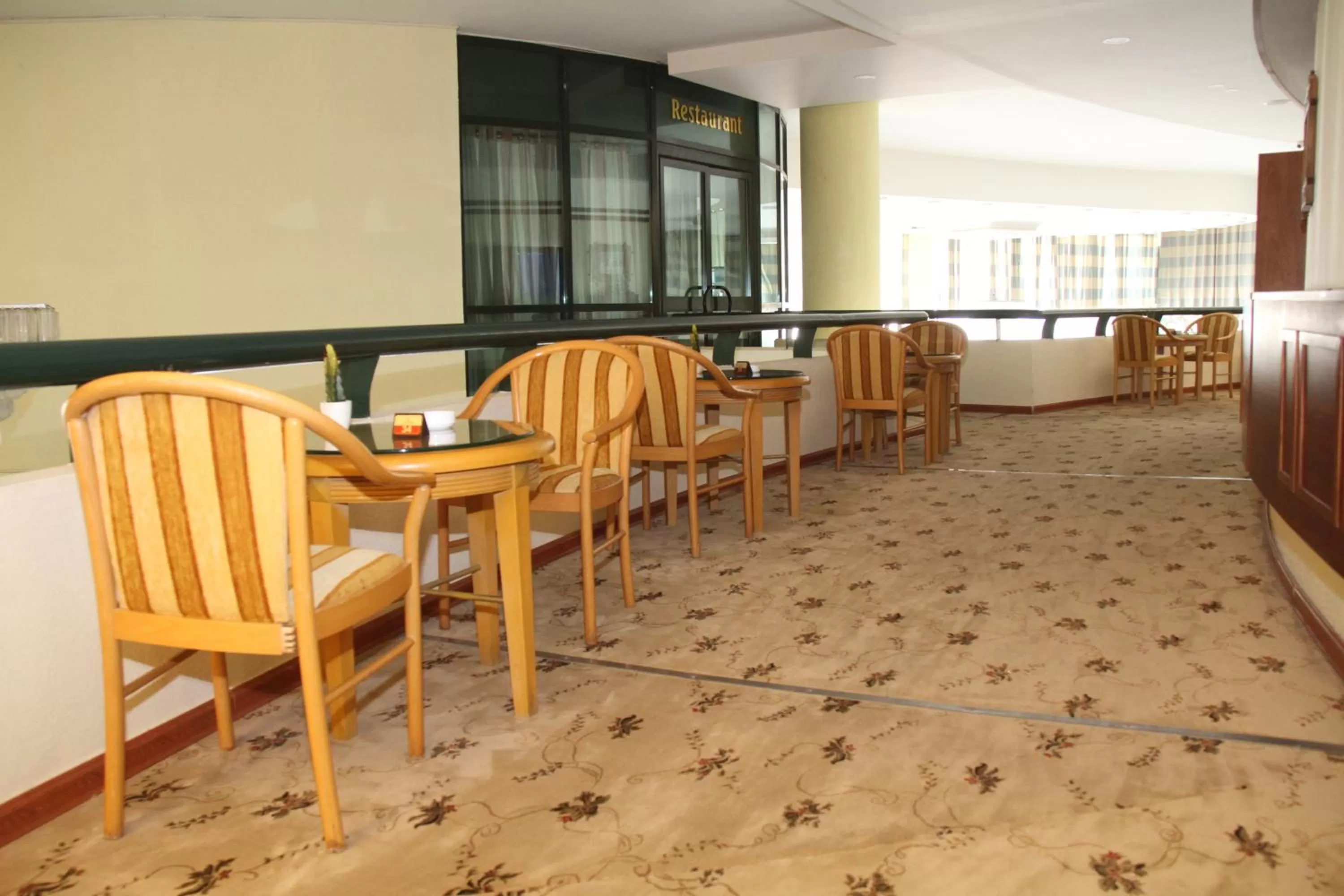 Neighbourhood, Restaurant/Places to Eat in Saleem Afandi Hotel