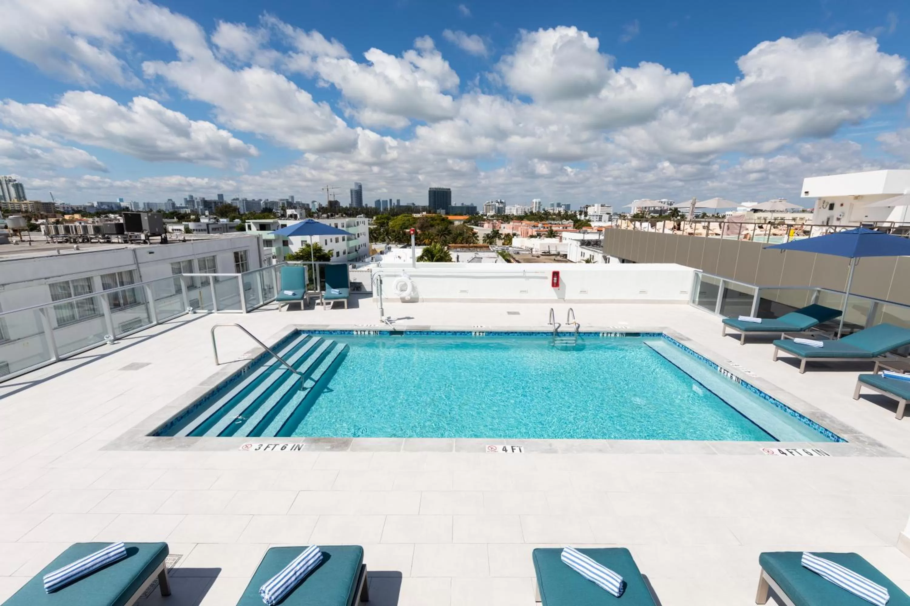 Swimming pool in Penguin Hotel