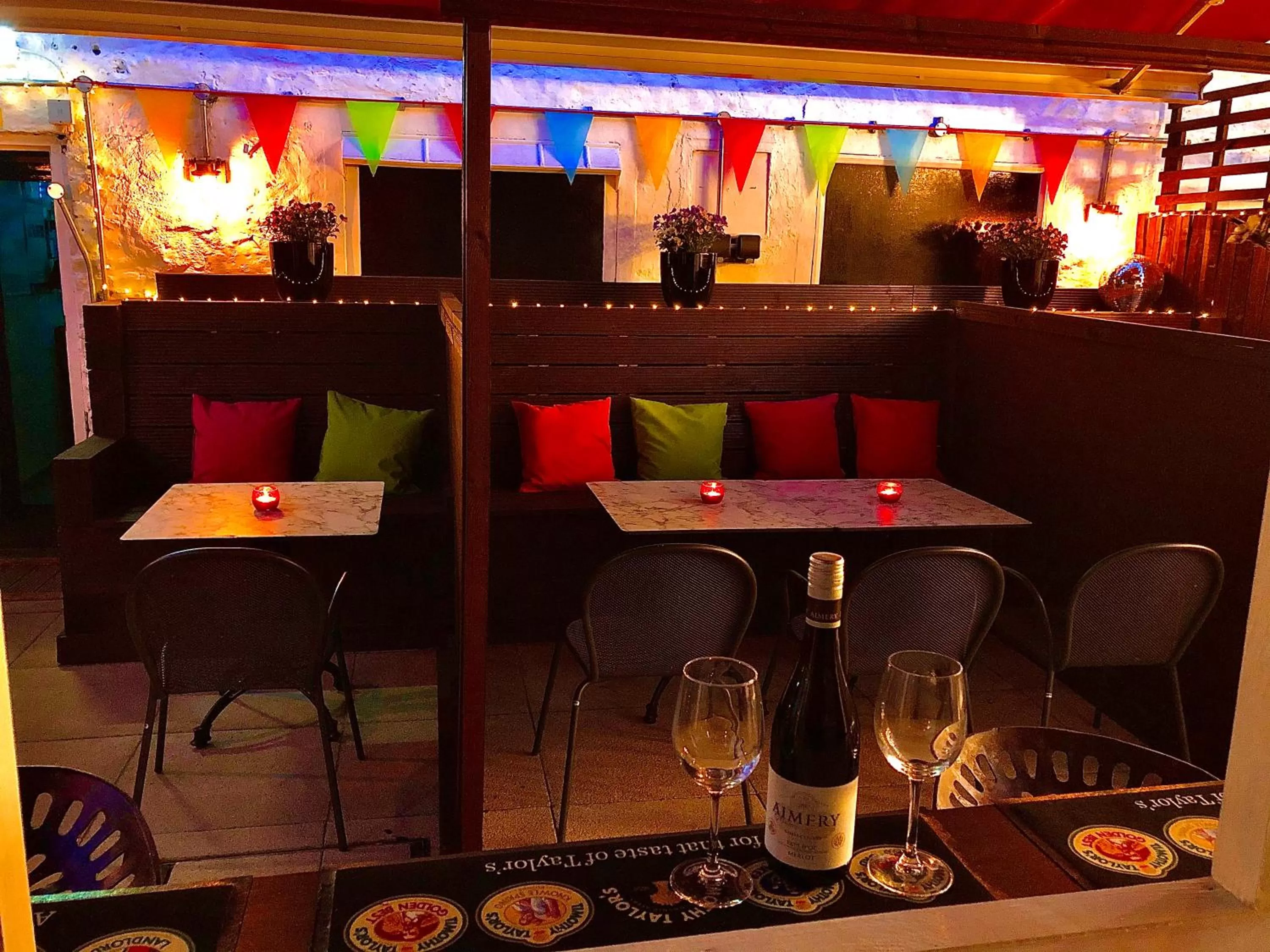 Restaurant/places to eat in The Black Swan Hotel