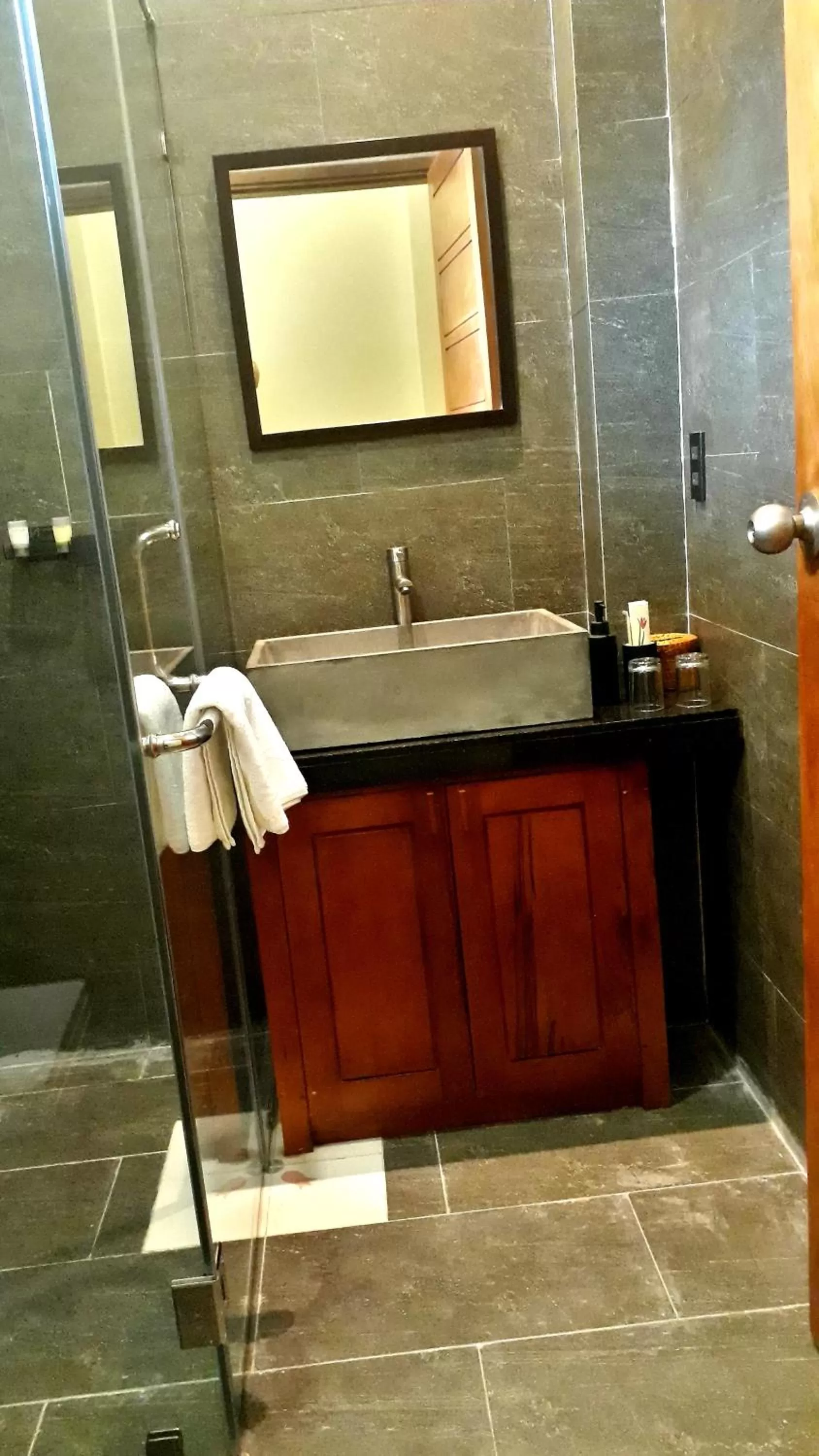 Bathroom in Pink Tulip Hoi An