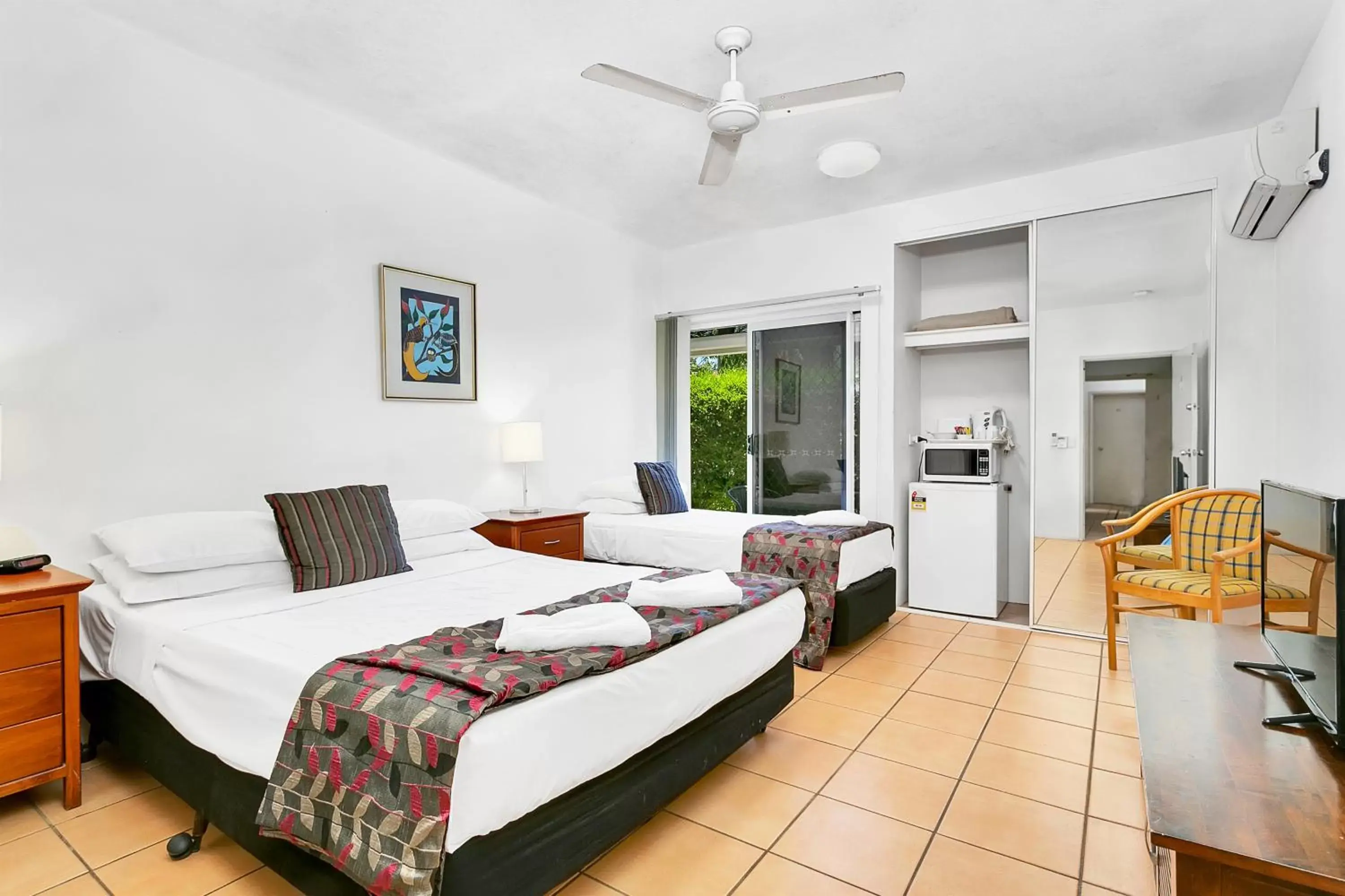 Double or Twin Room in Cairns Reef Apartments & Motel Double or Twin Room in Cairns Reef Apartments & Motel