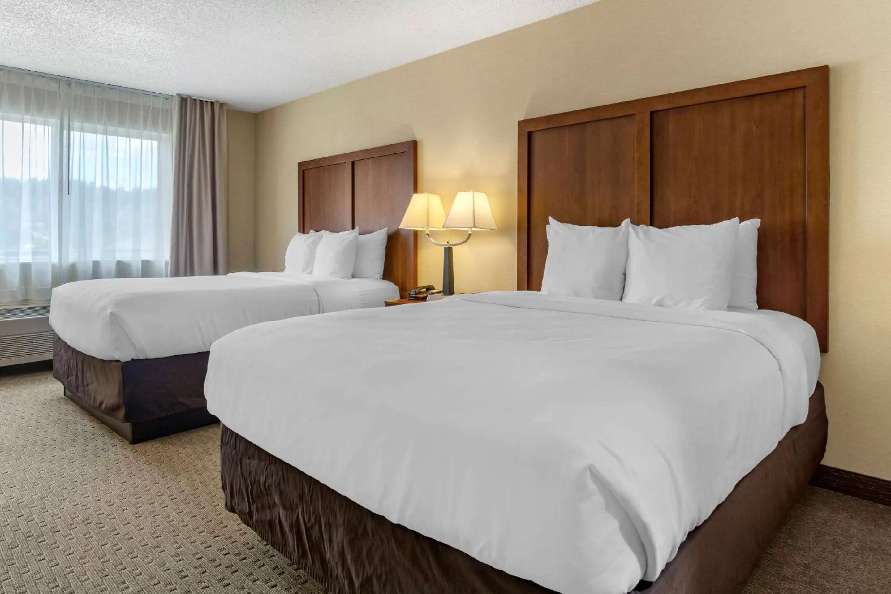 Photo of the whole room, Bed in Comfort Inn & Suites Bothell - Seattle North